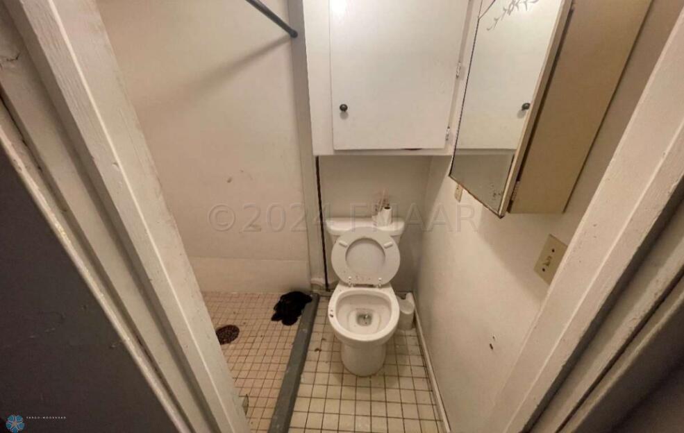 3/4 Bathroom