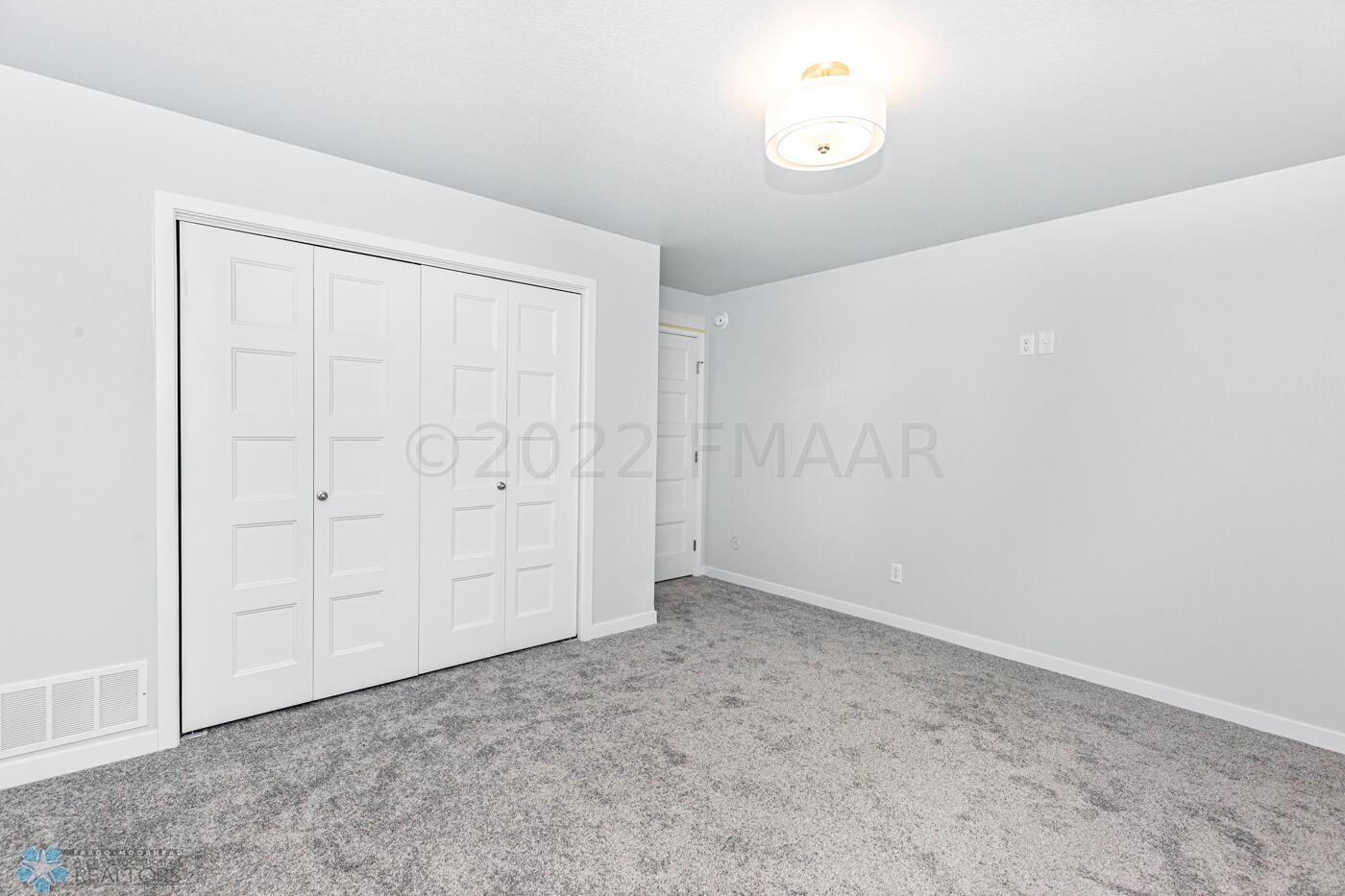 Bedroom (4)