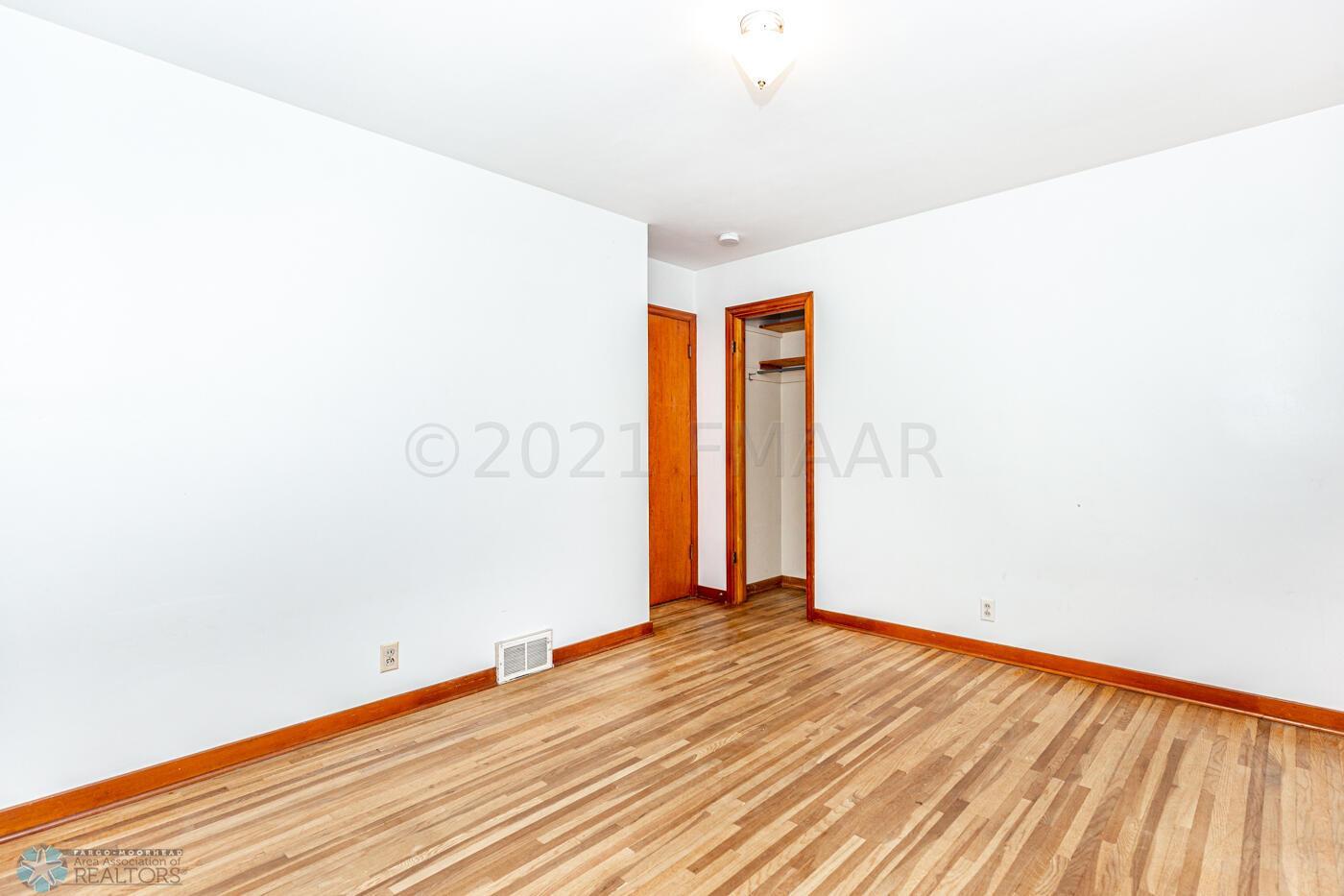 Bedroom 1b
