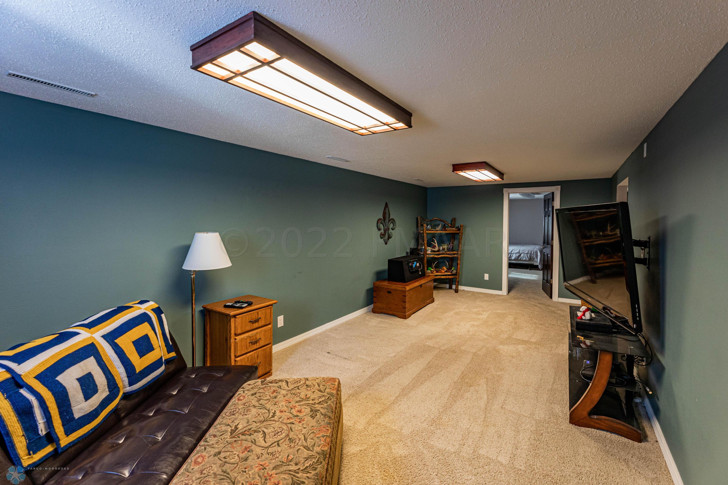 2427 27 (20 of 55)
