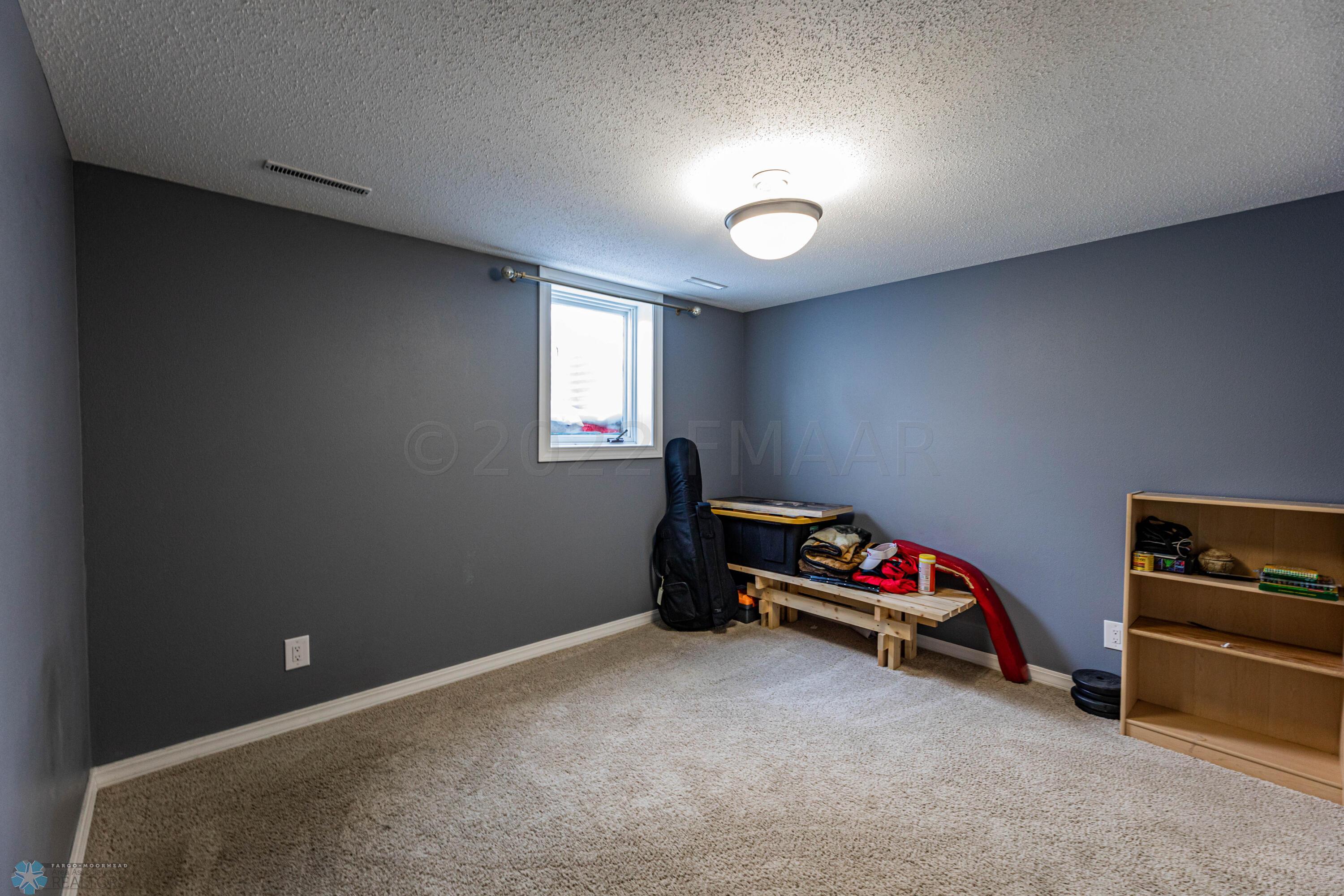 2427 27 (30 of 55)