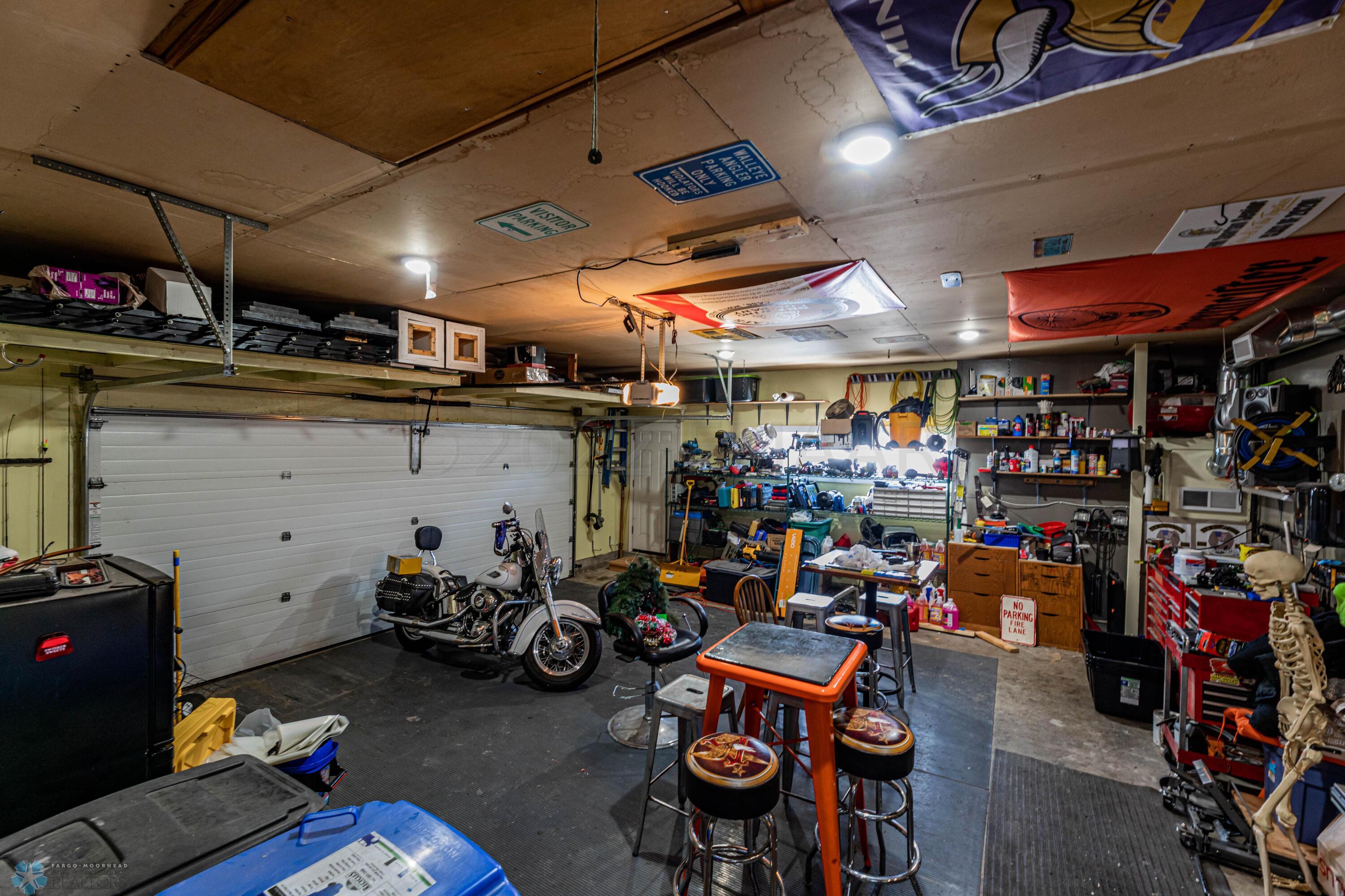 2427 27 (33 of 55)