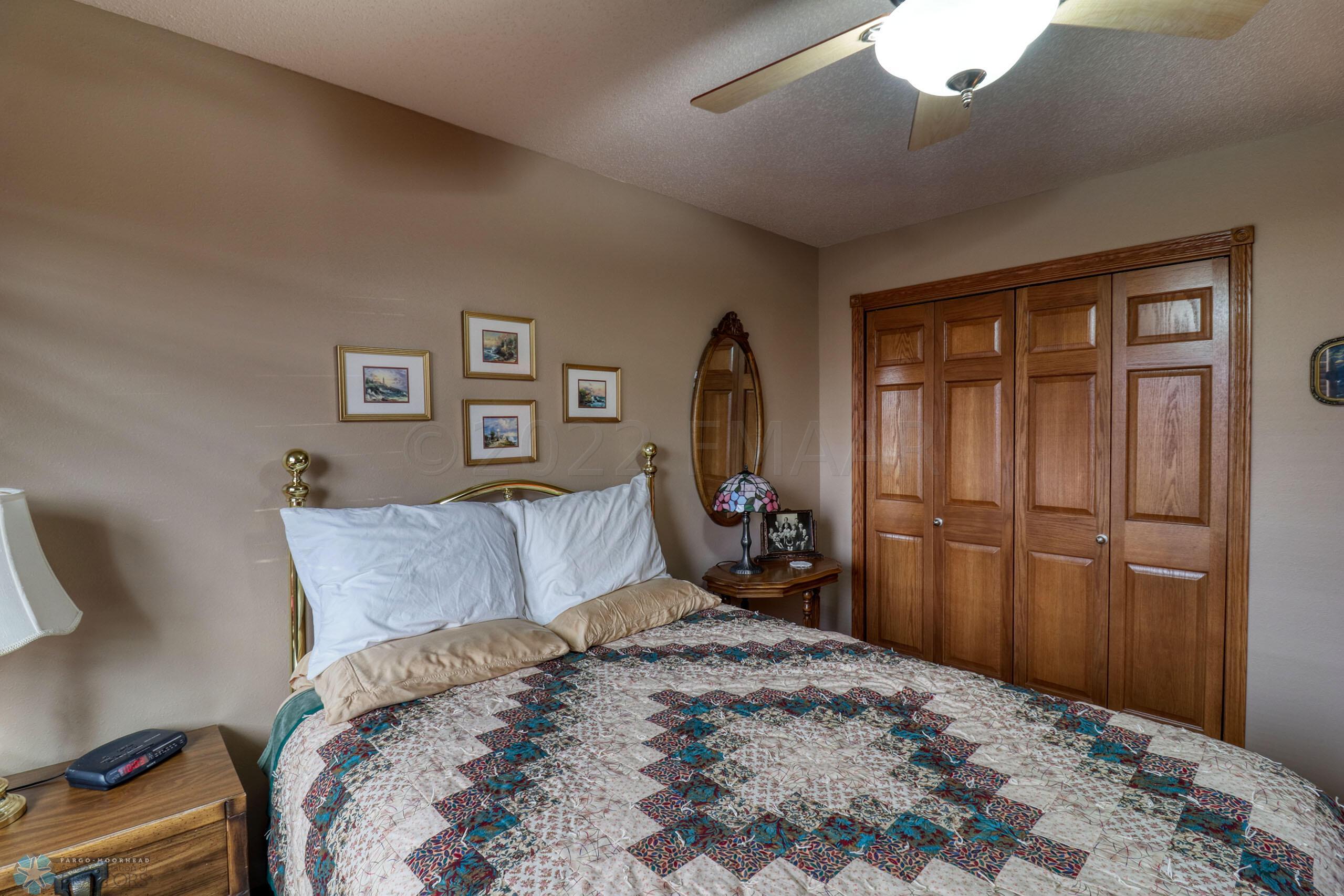 Bedroom 1_2