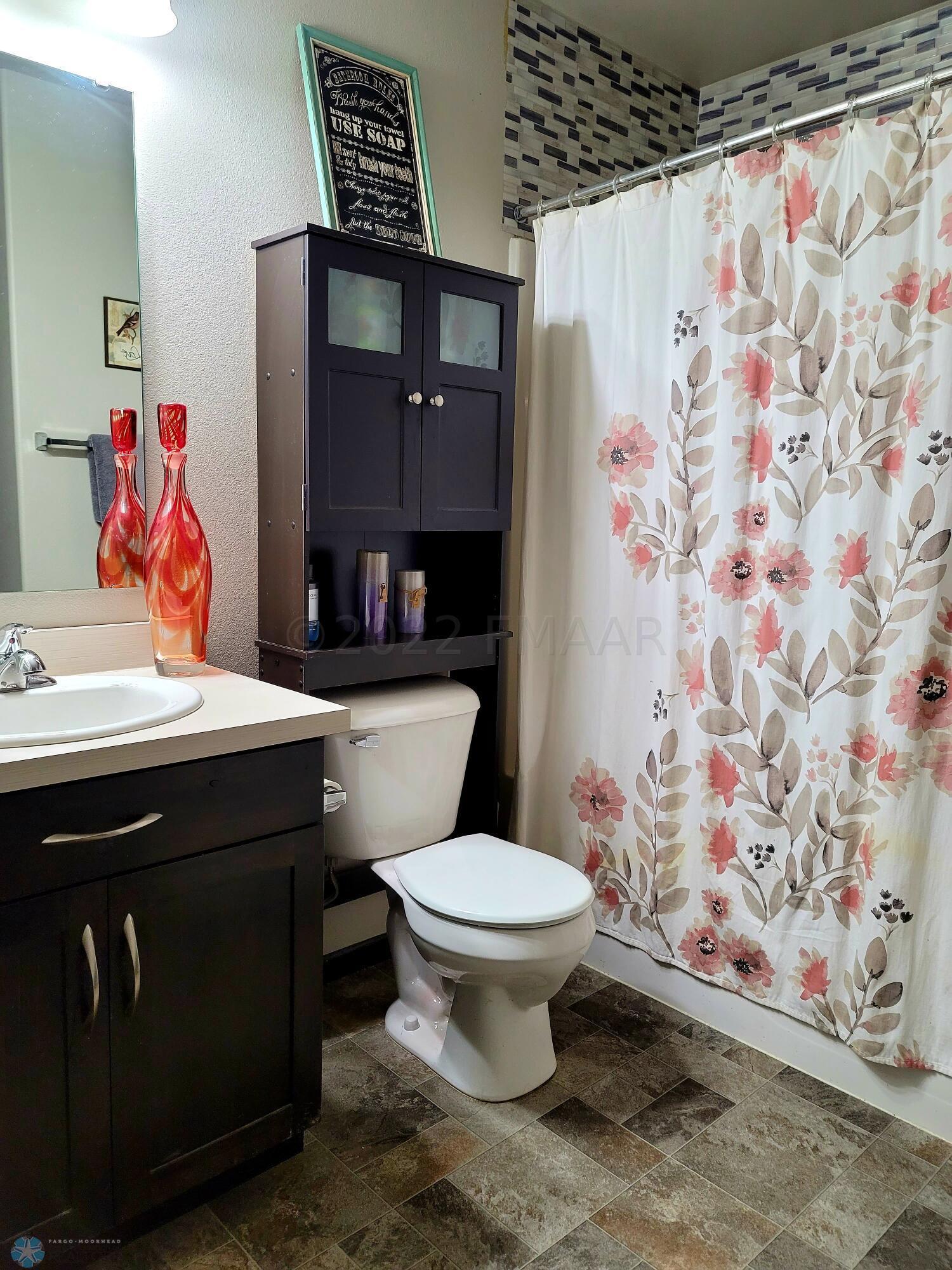 2nd Bath main floor