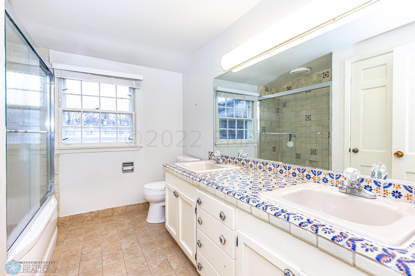 Full Bath Up