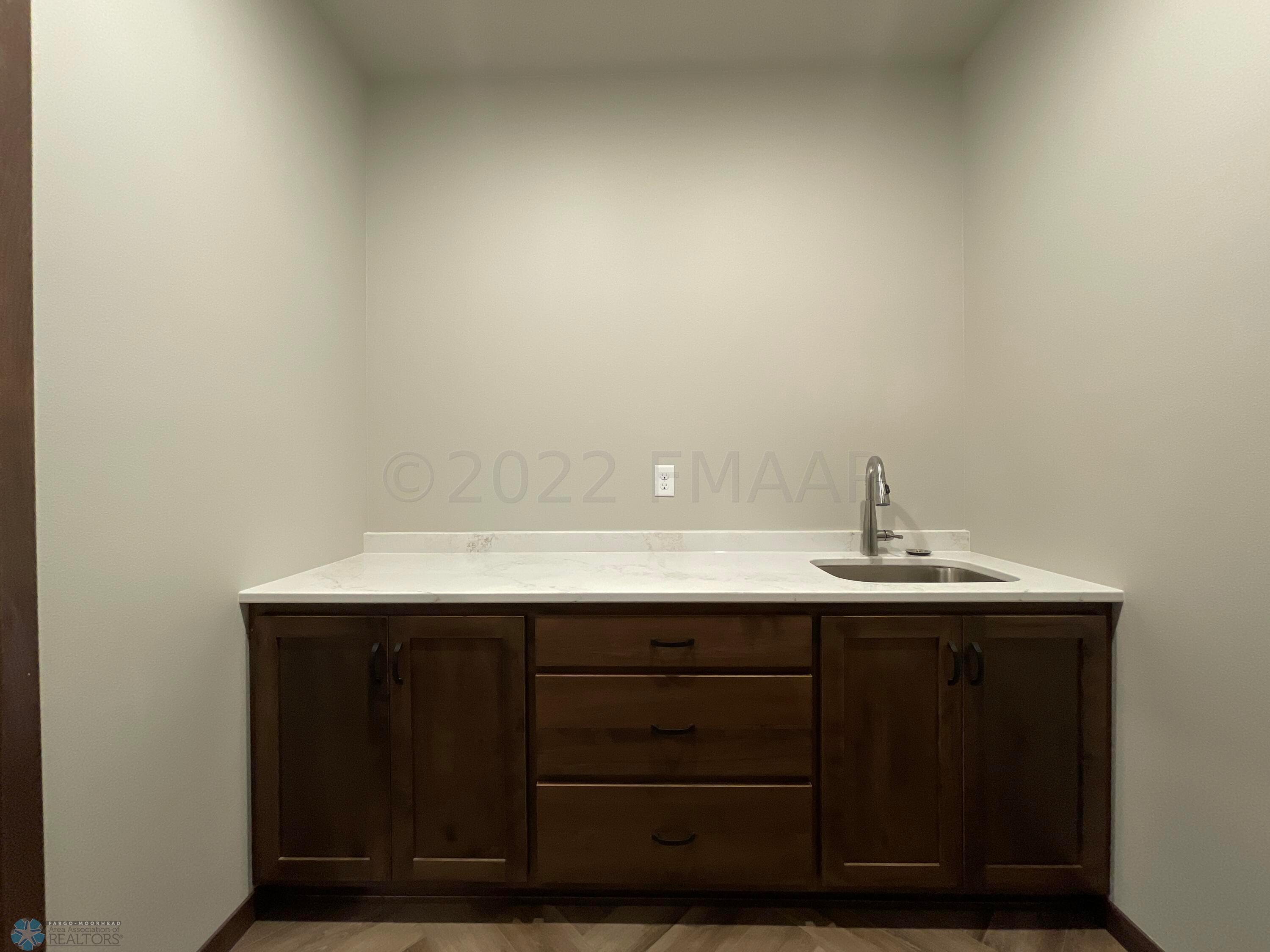 DJI_20220406_135650_871