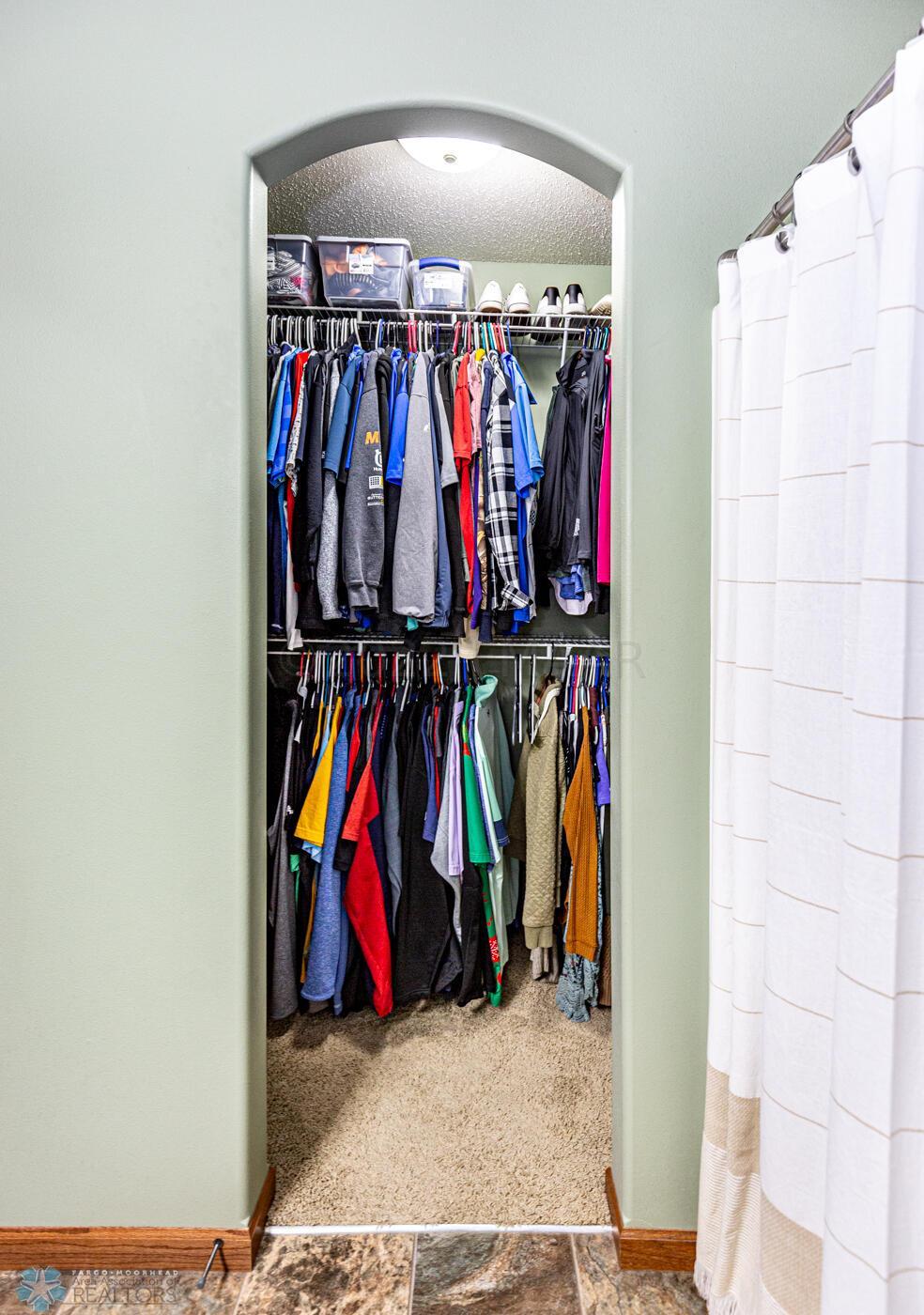Master Walk-In