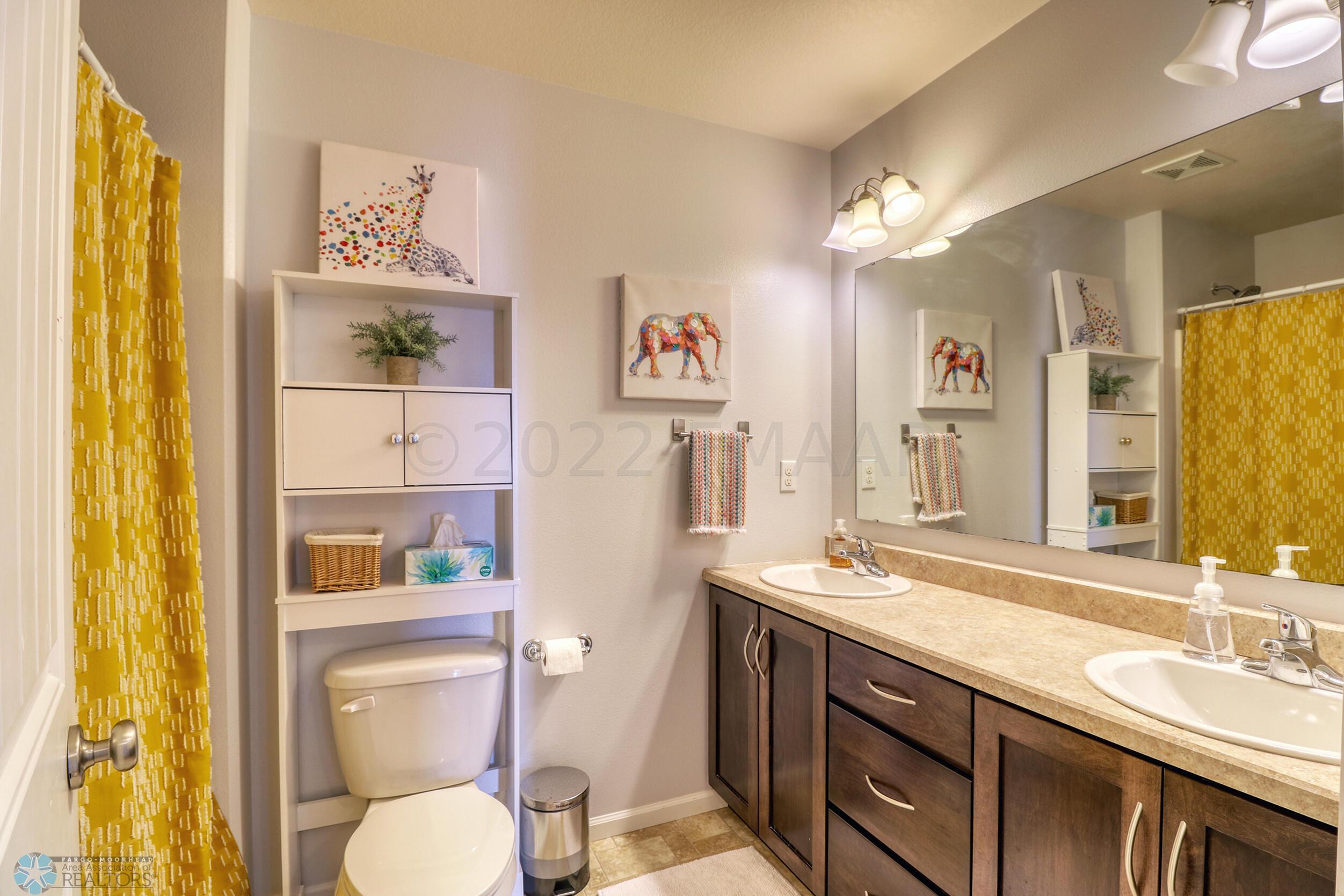 Upstairs Bathroom1_1