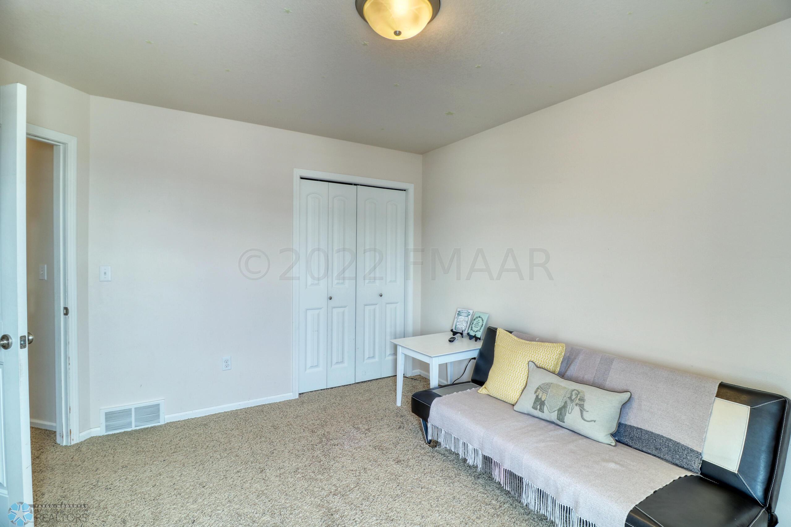 Bedroom2_2