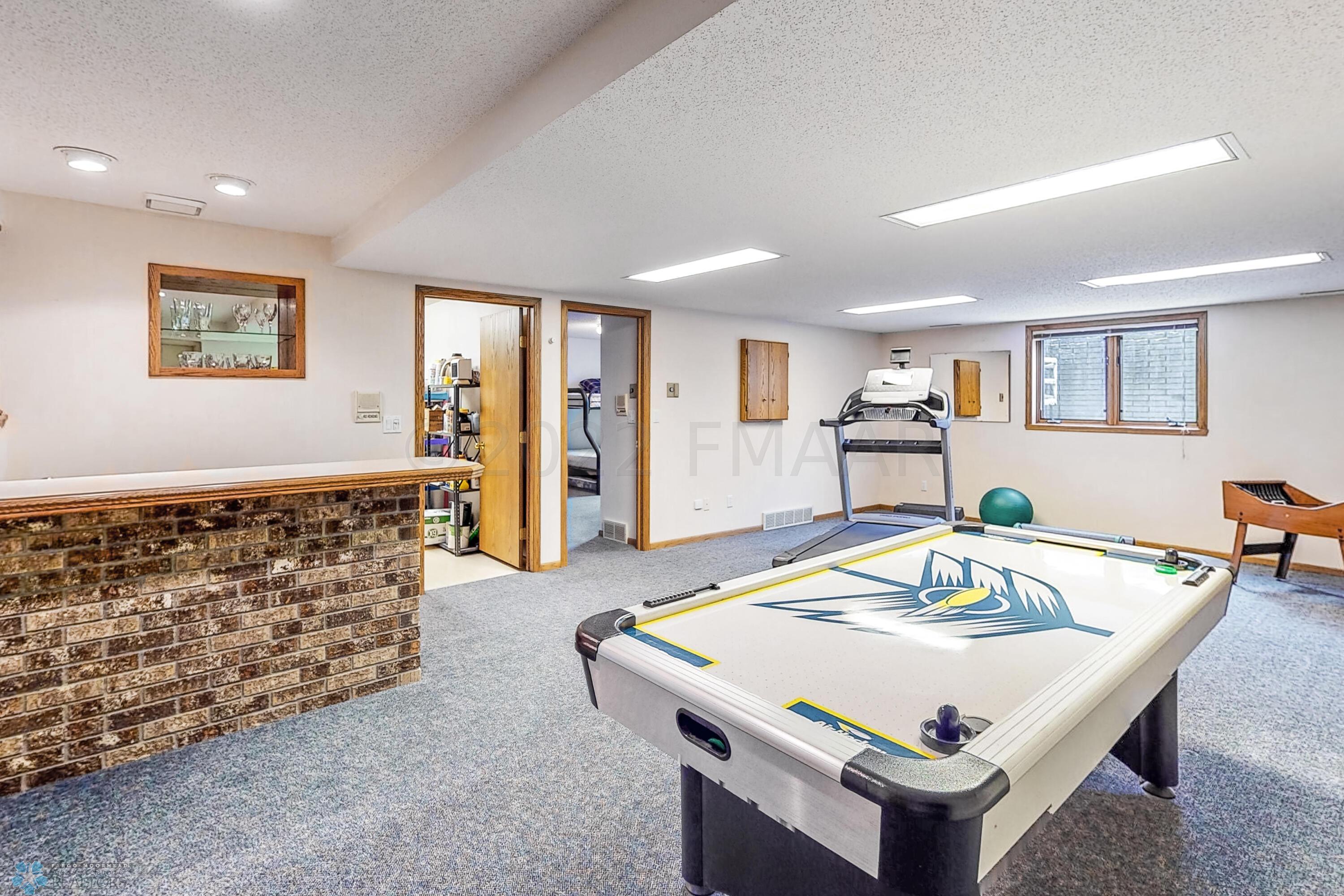 Large bonus room