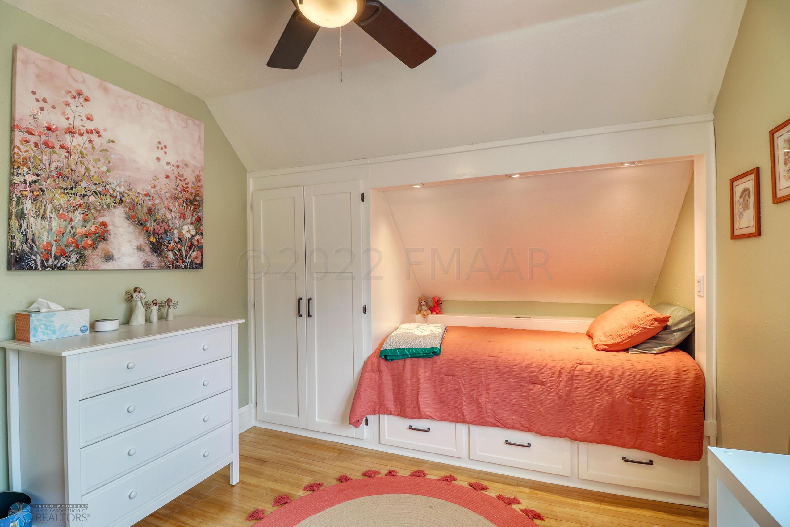 Bedroom2_2