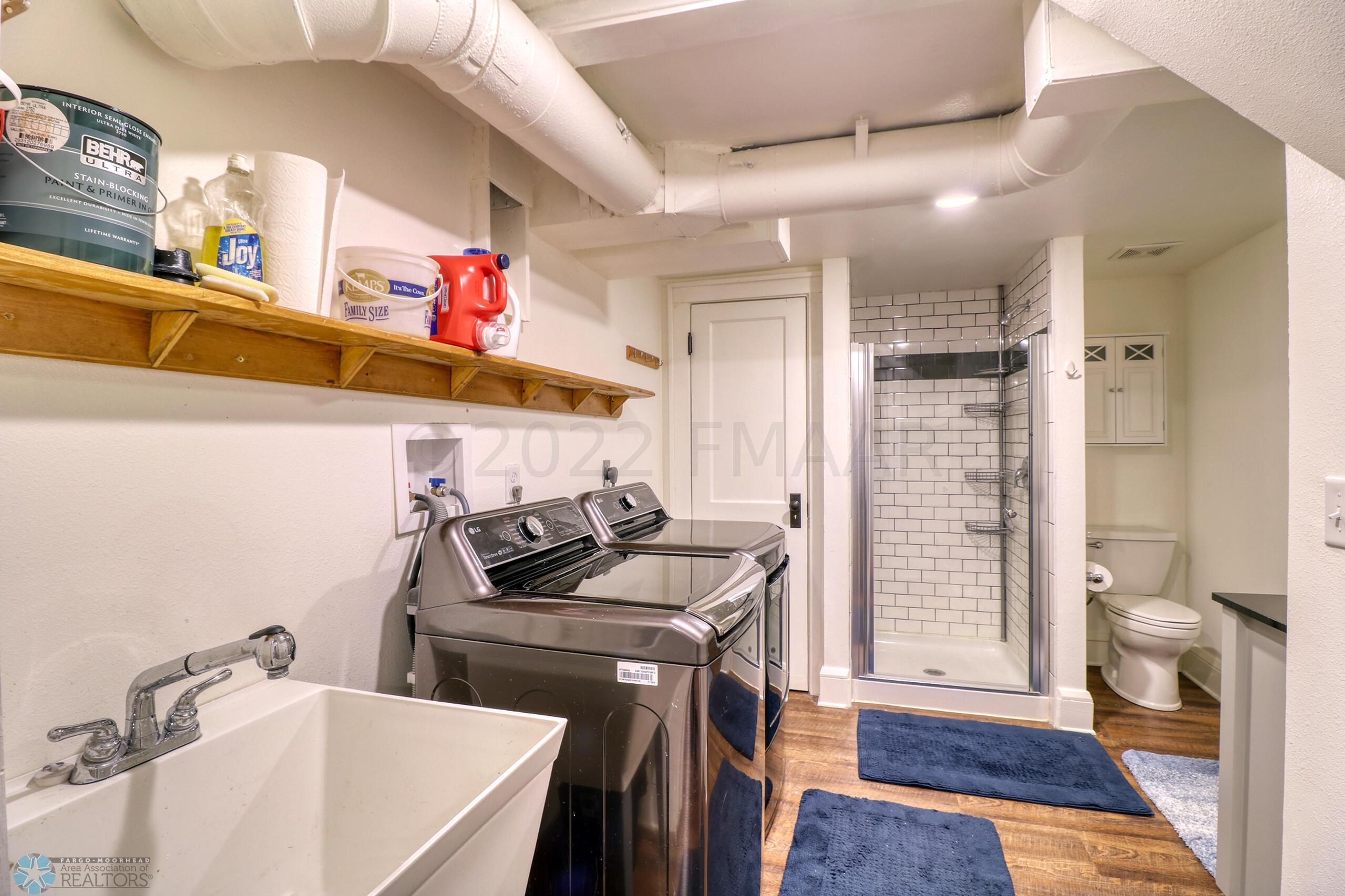 Basement Bathroom_laundry