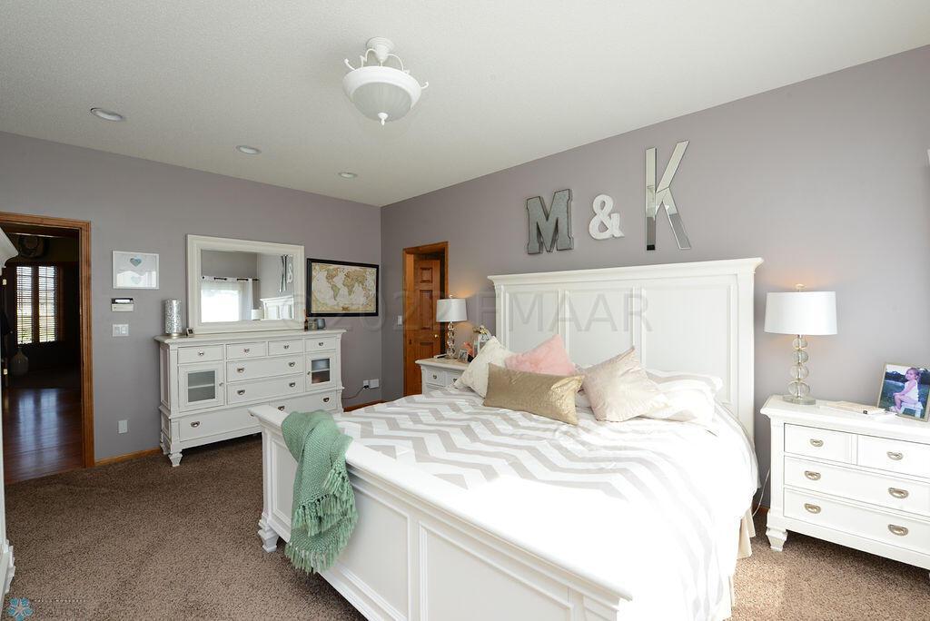 4226 Timberline Dr Fargo