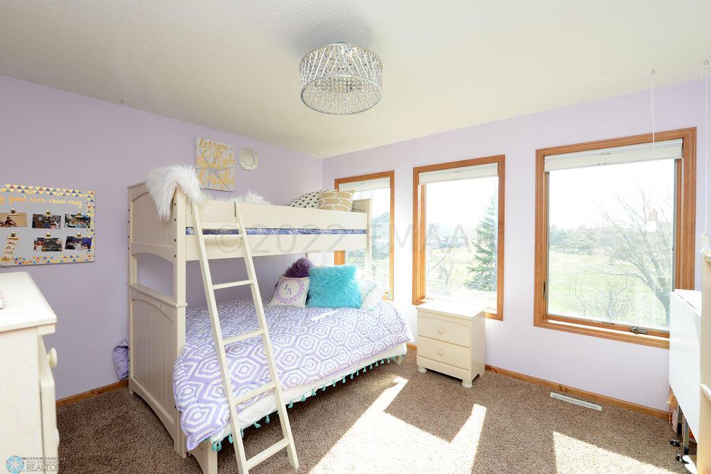 4226 Timberline Dr Fargo