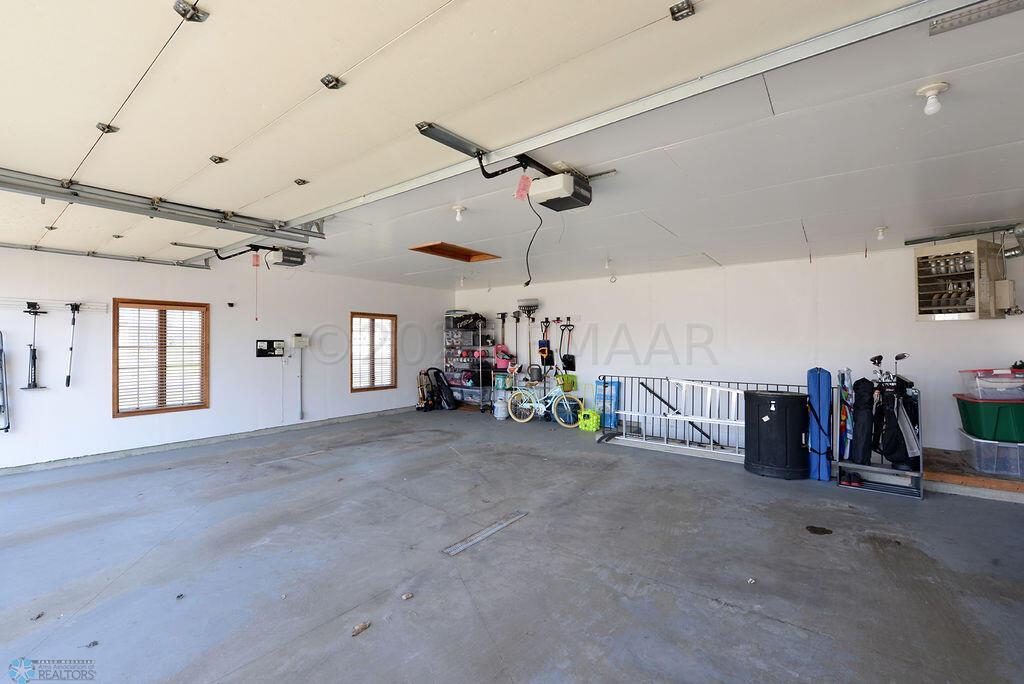 4226 Timberline Dr Fargo