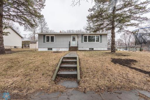 118 1ST Street NW, Pelican Rapids, MN 56572