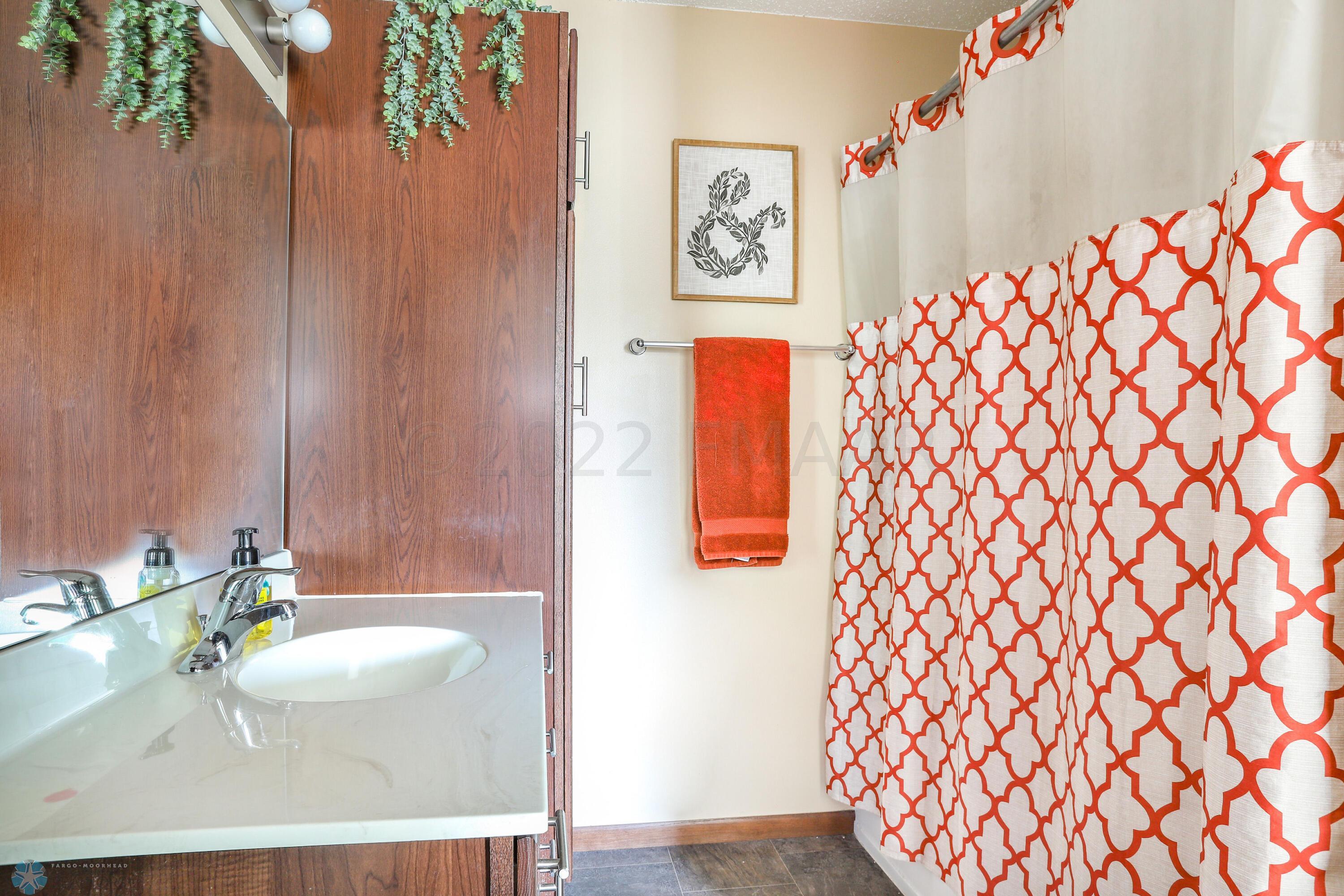 Upper Level Bath