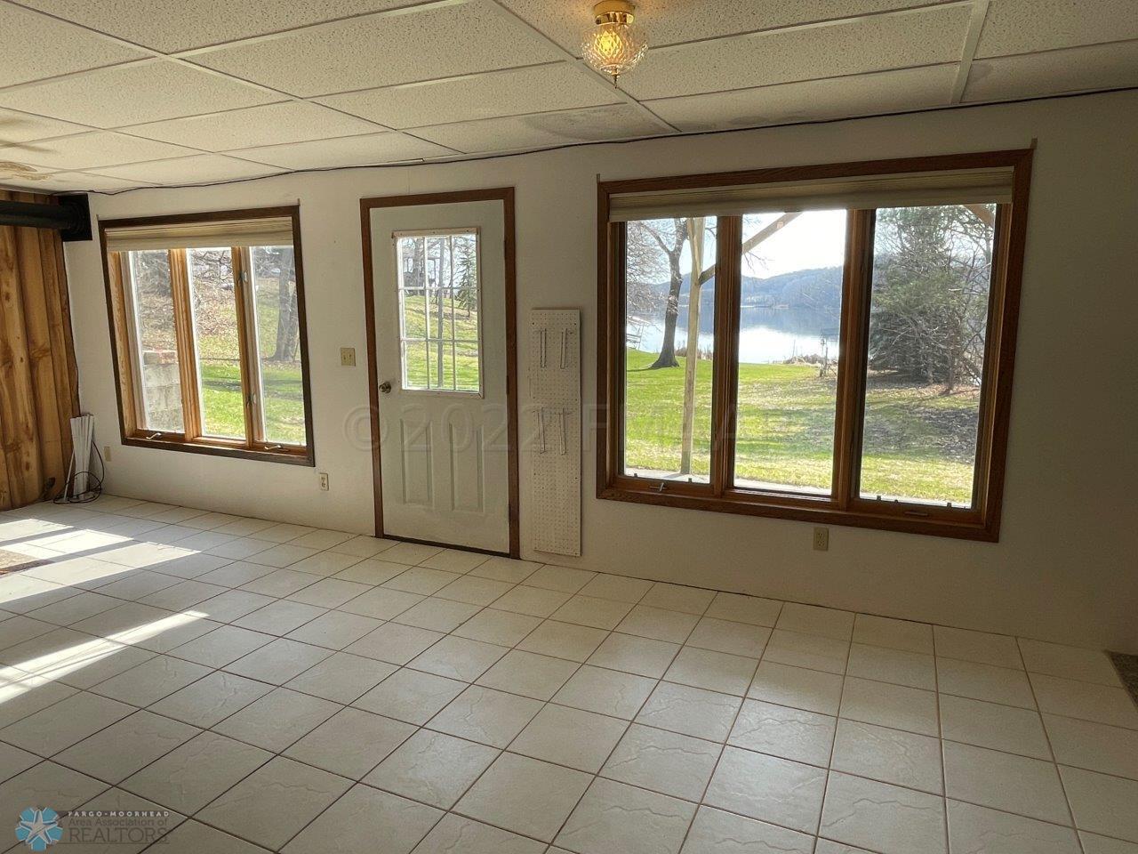 10-Family room in walk out basement (4)