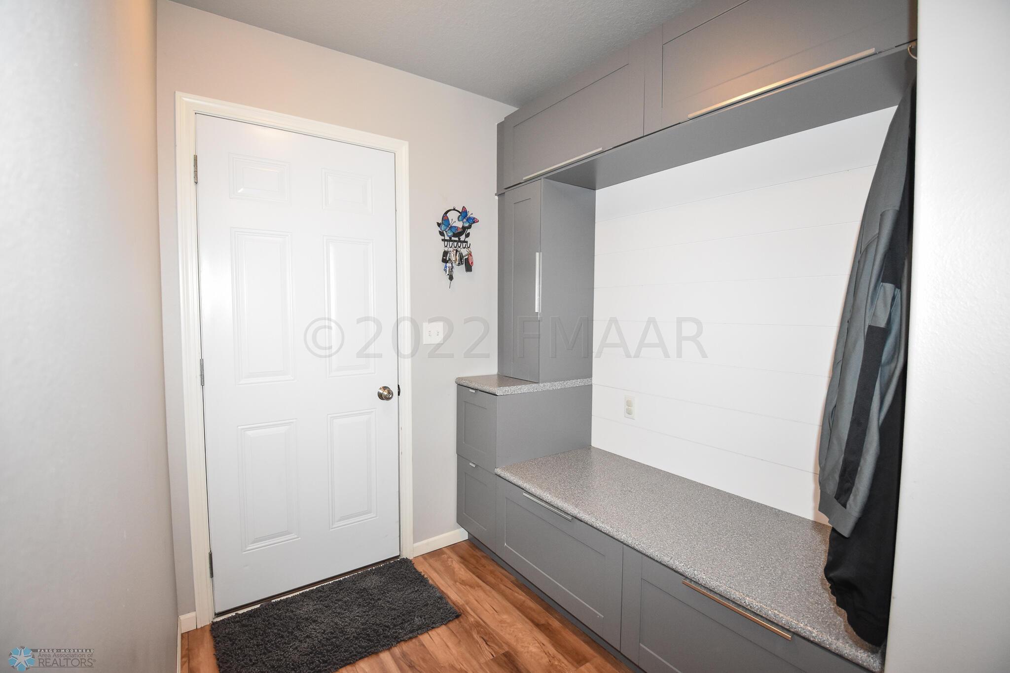 Back Entry/Drop Zone