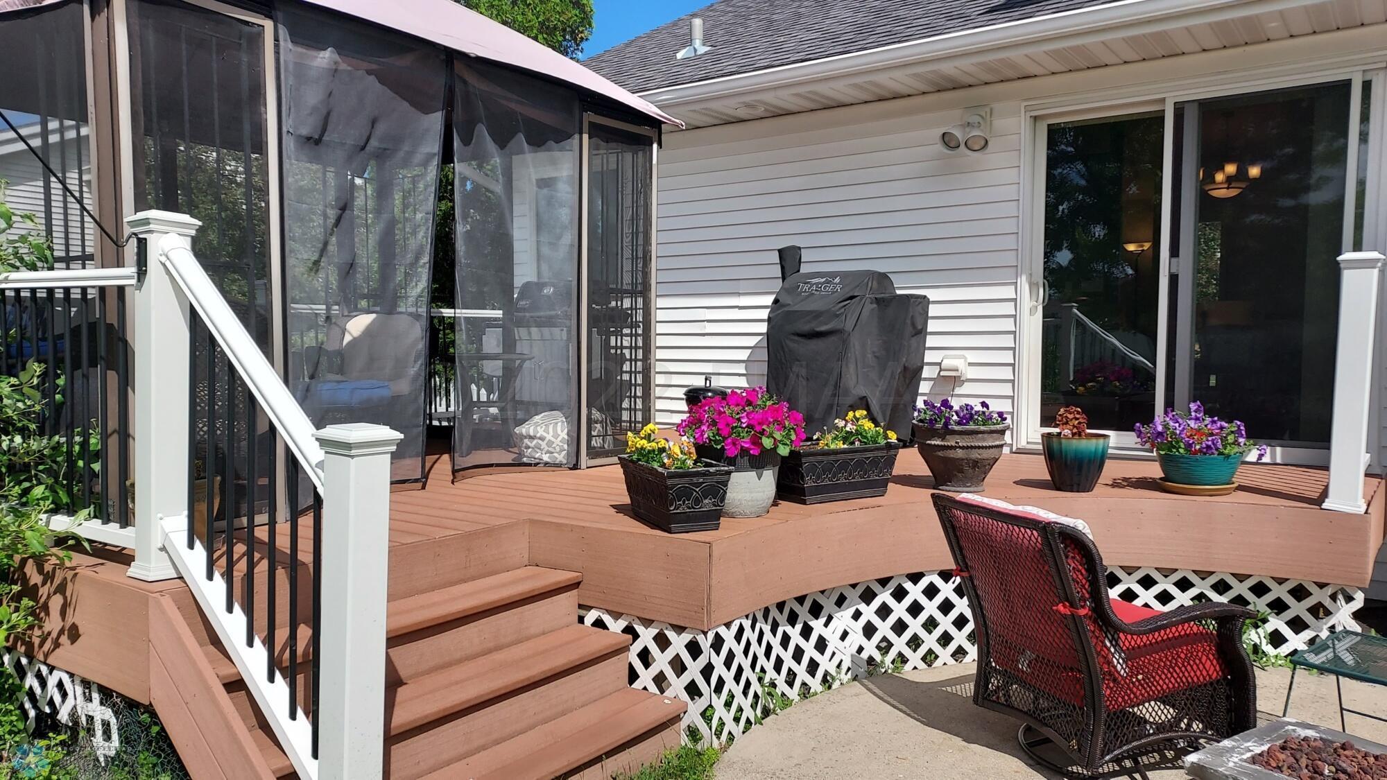 Deck & Gazebo