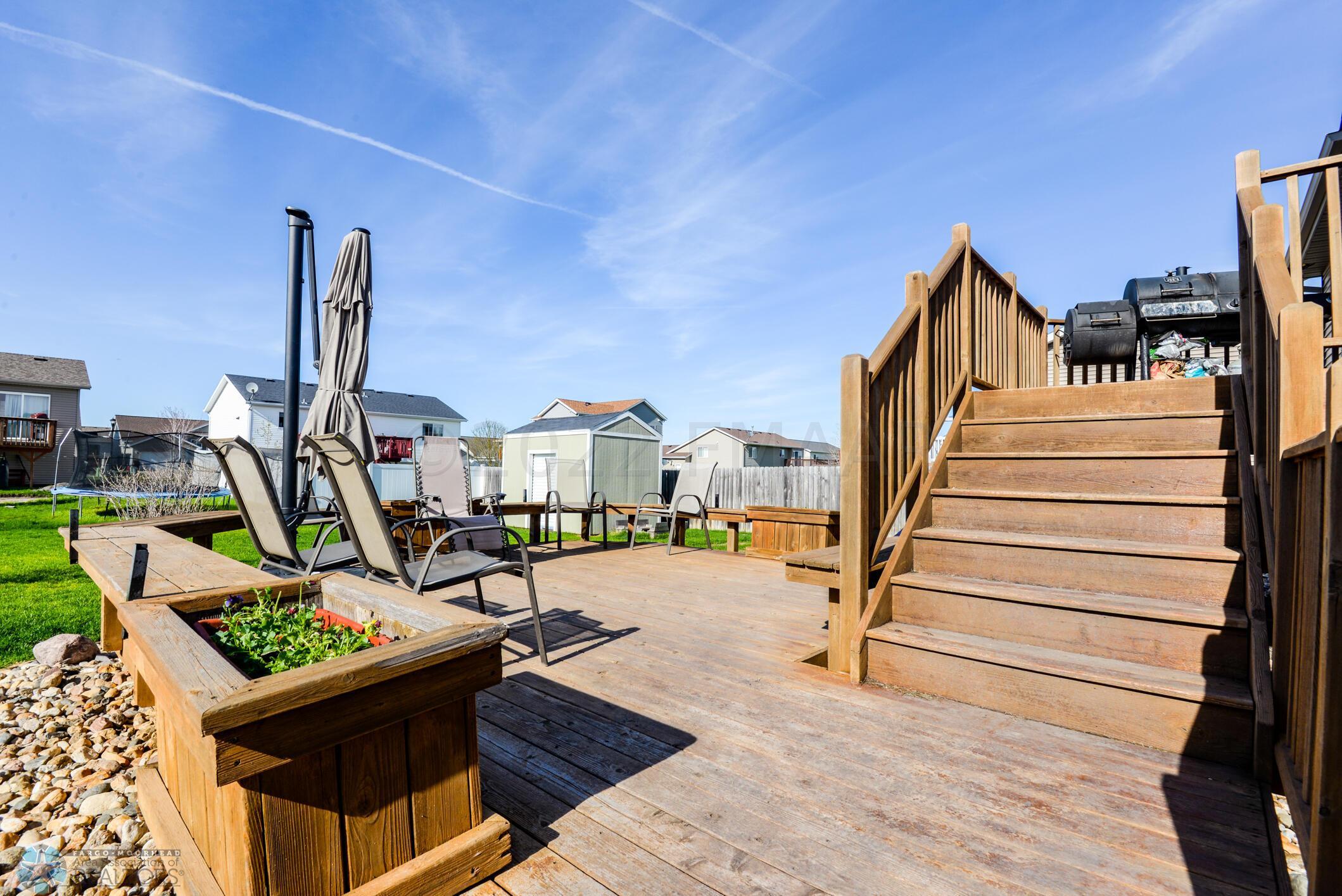 2-Tiered Deck