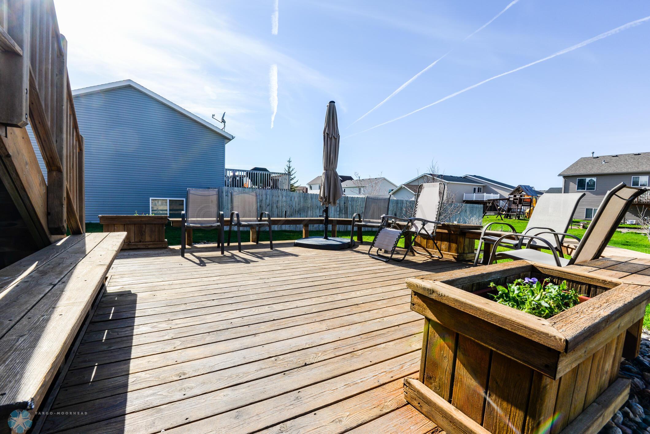 2-Tiered Deck