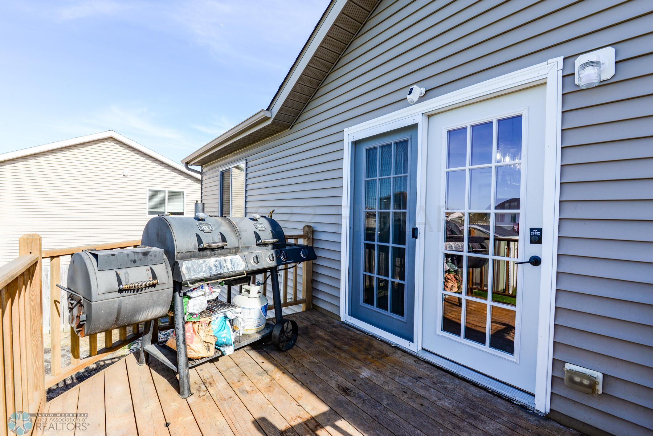 2-Tiered Deck