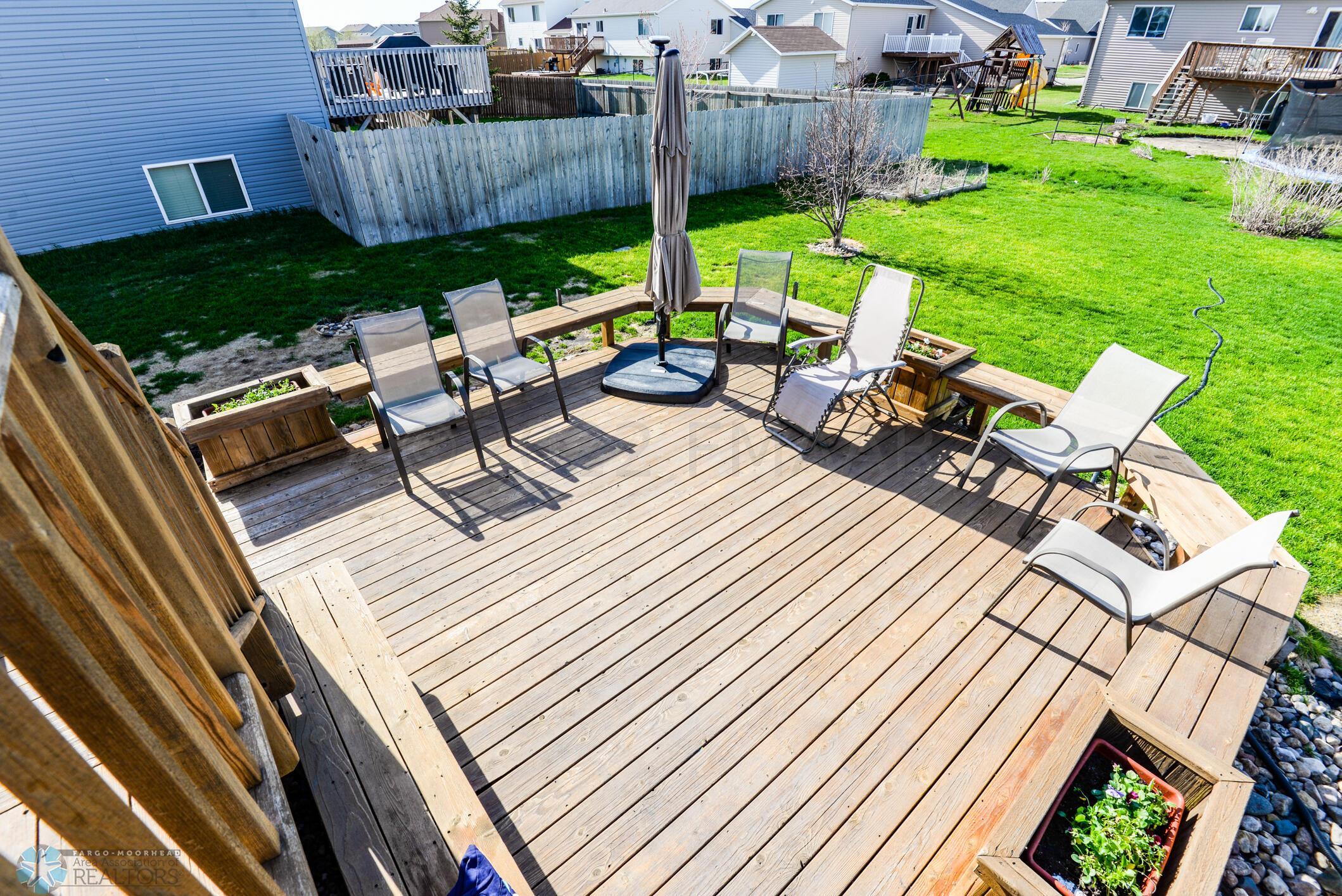 2-Tiered Deck