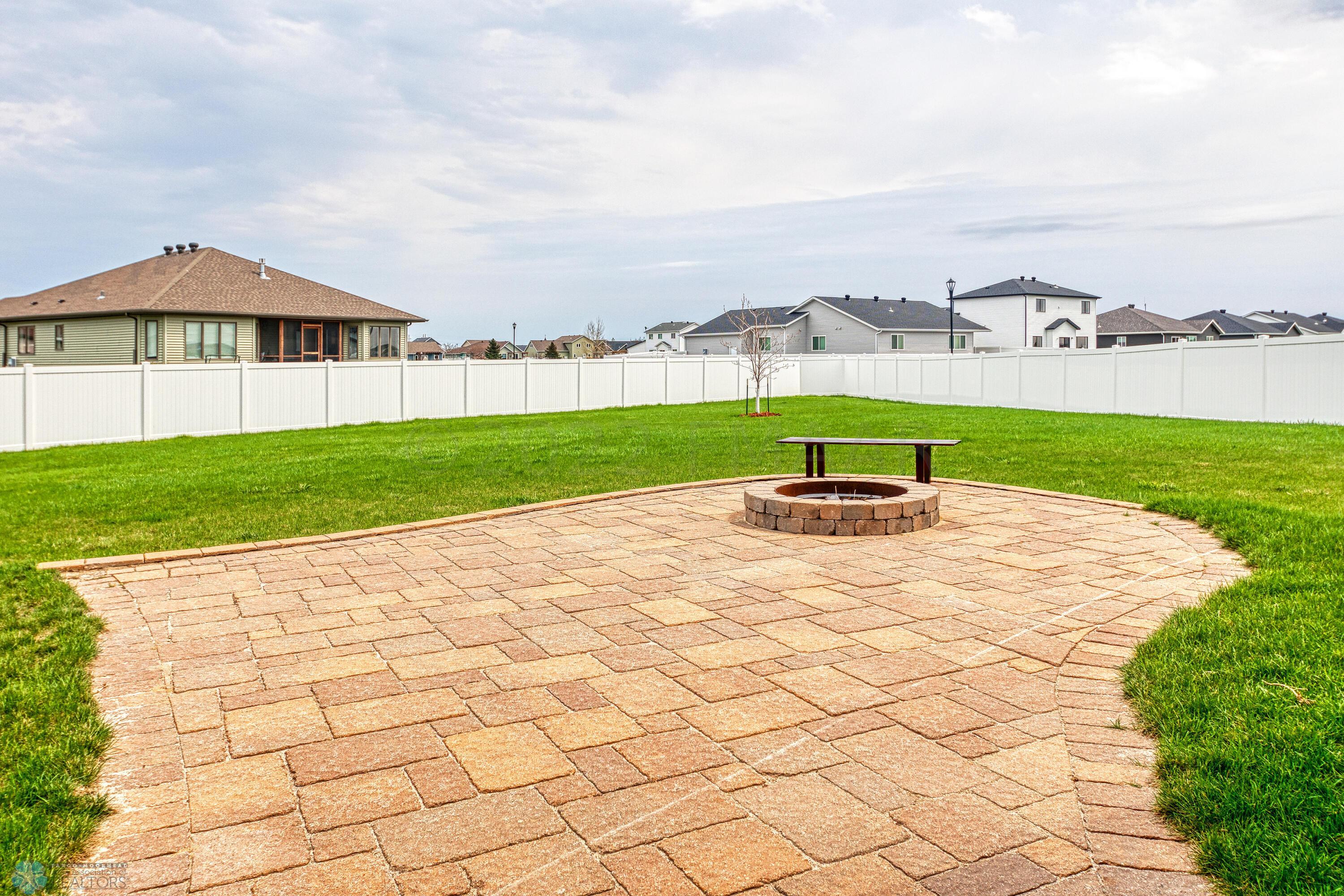 Patio/Firepit