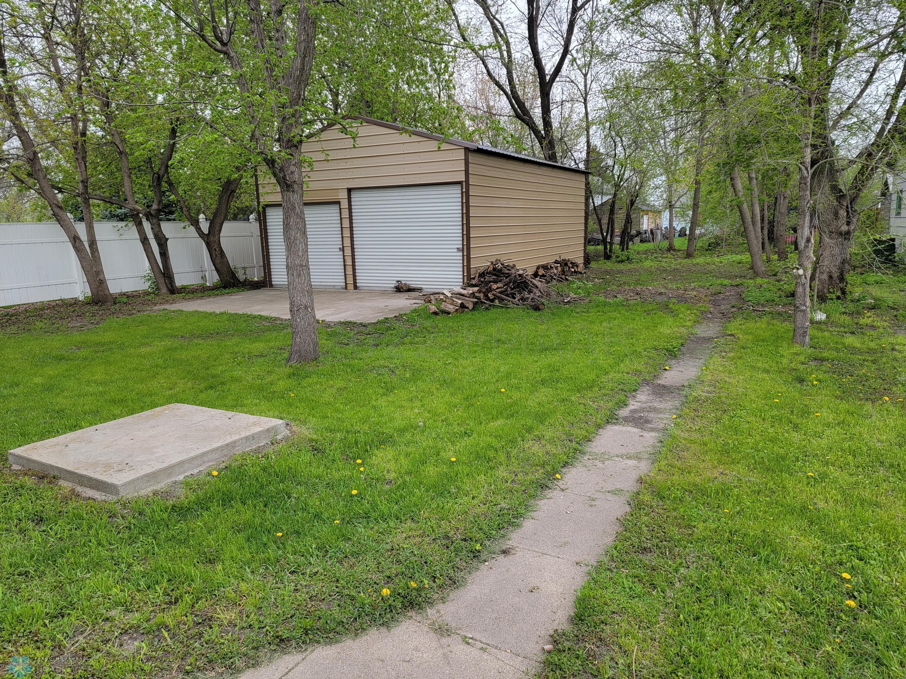 2 Stall Garage