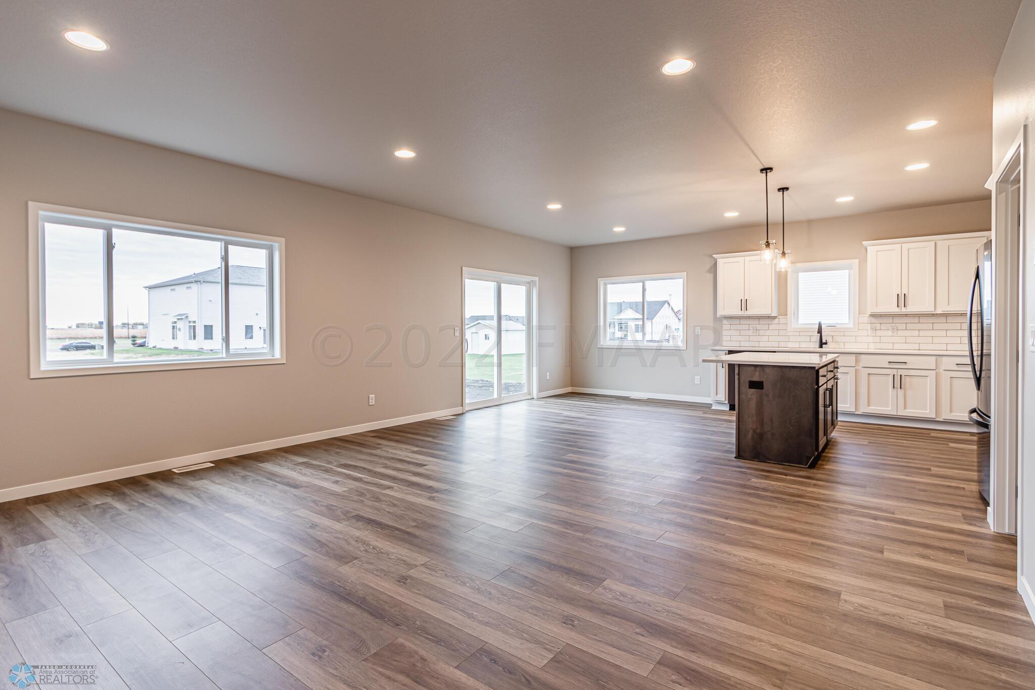4313 21ST Avenue S, Moorhead, MN 56560-5
