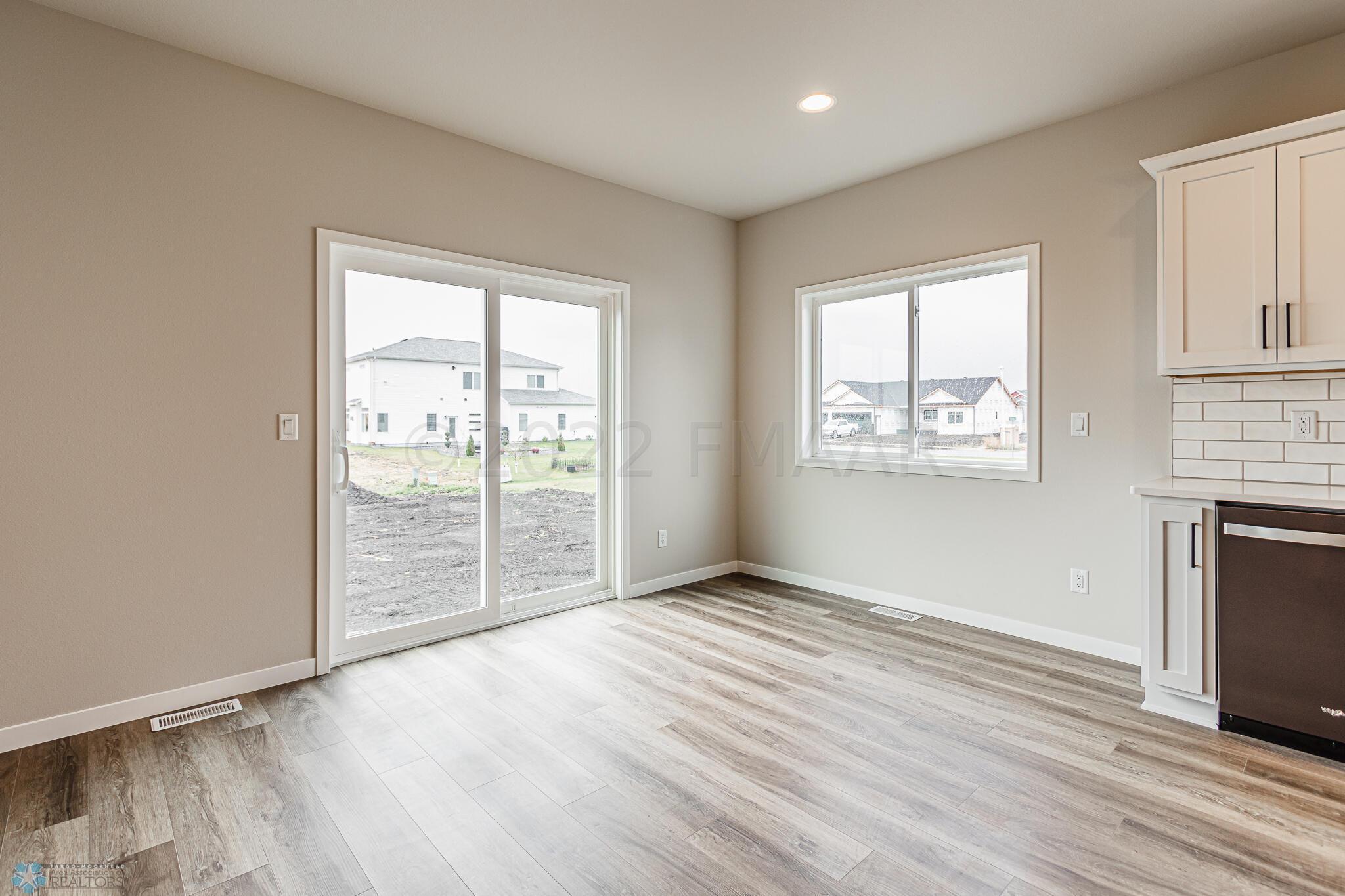 4313 21ST Avenue S, Moorhead, MN 56560-1