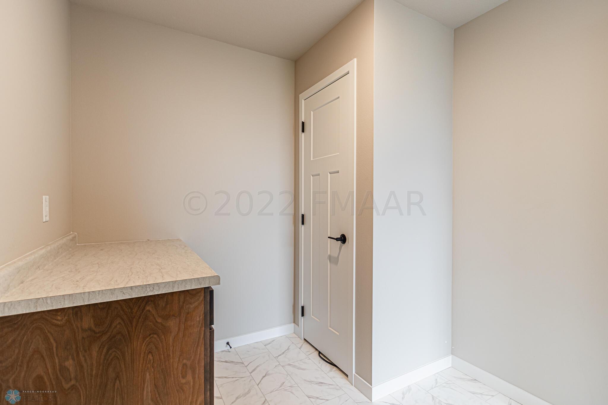 4313 21ST Avenue S, Moorhead, MN 56560-3
