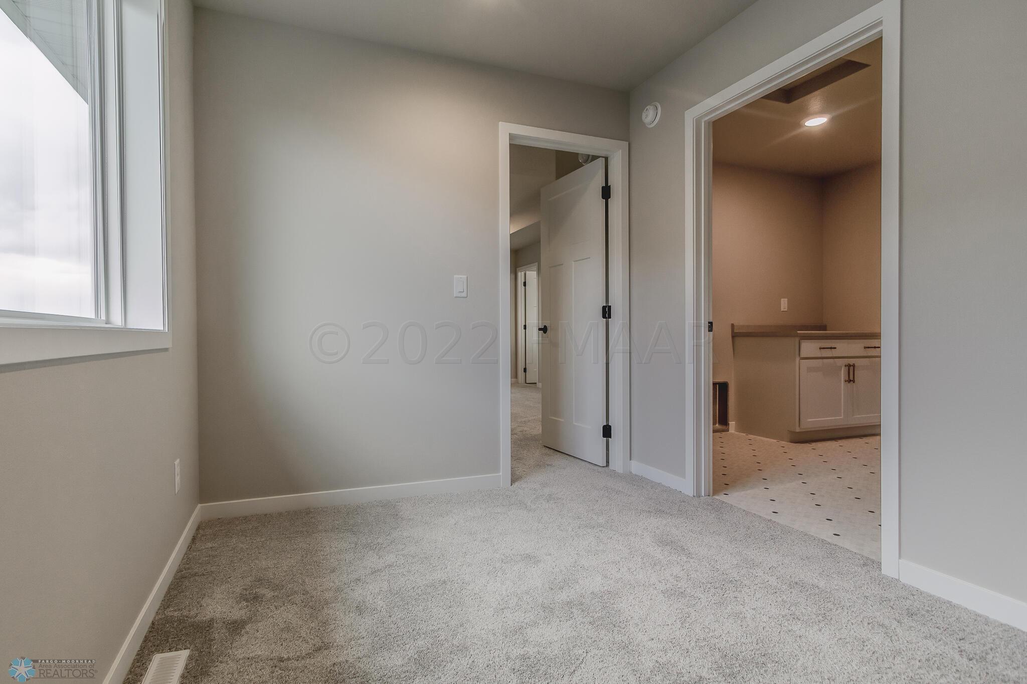 7344 27th St S, Fargo, ND 58104-85
