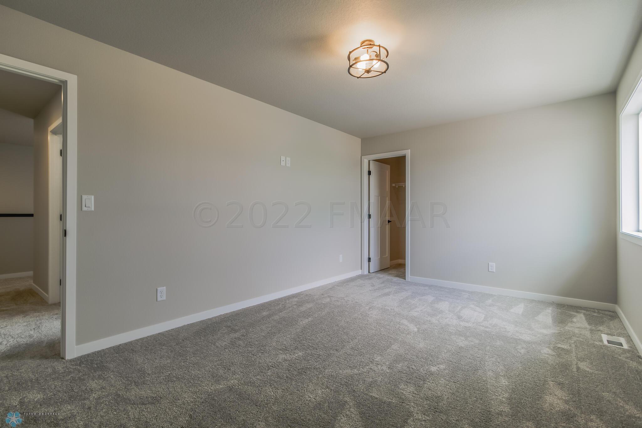 7344 27th St S, Fargo, ND 58104-70