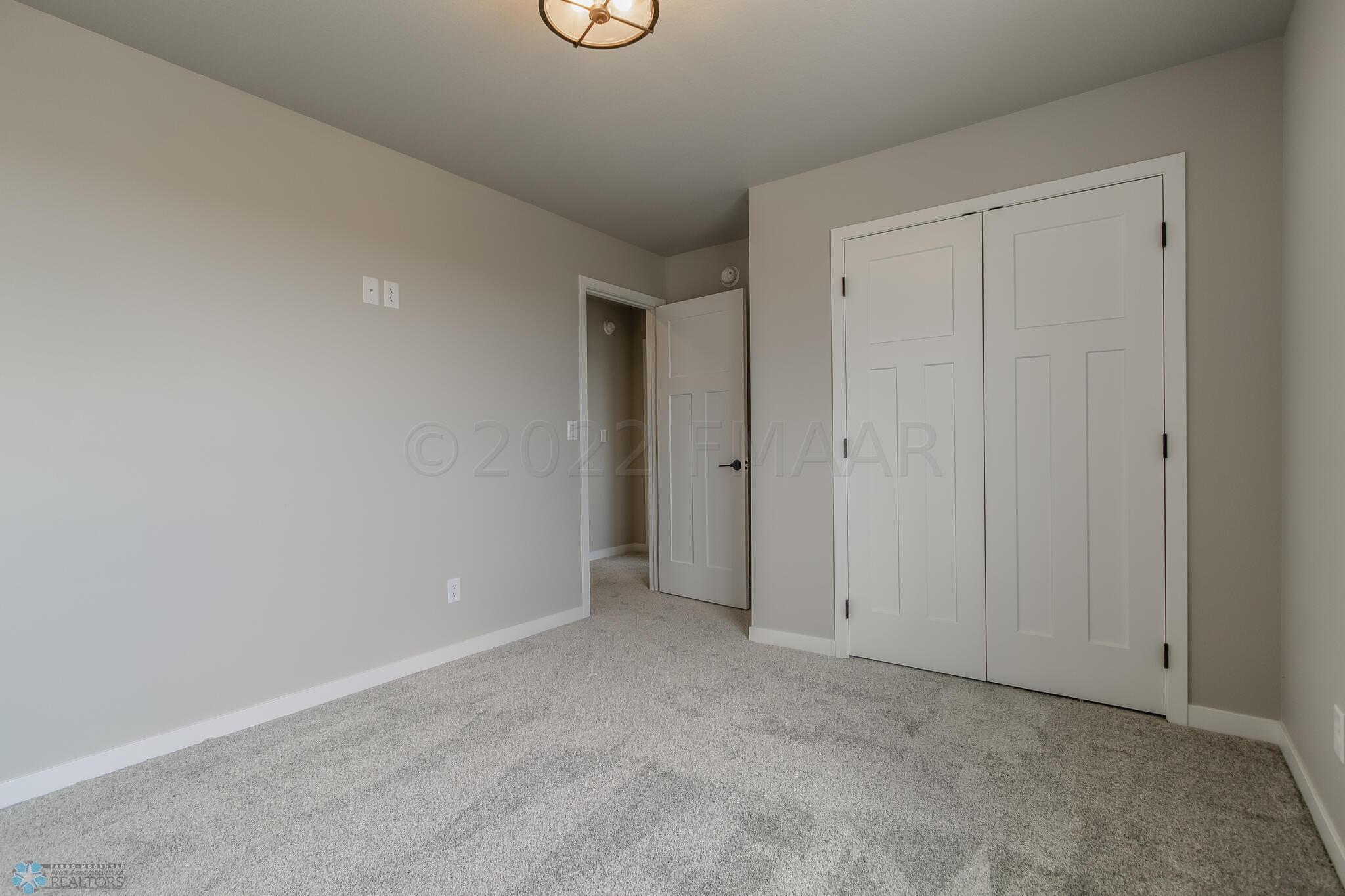 7344 27th St S, Fargo, ND 58104-74