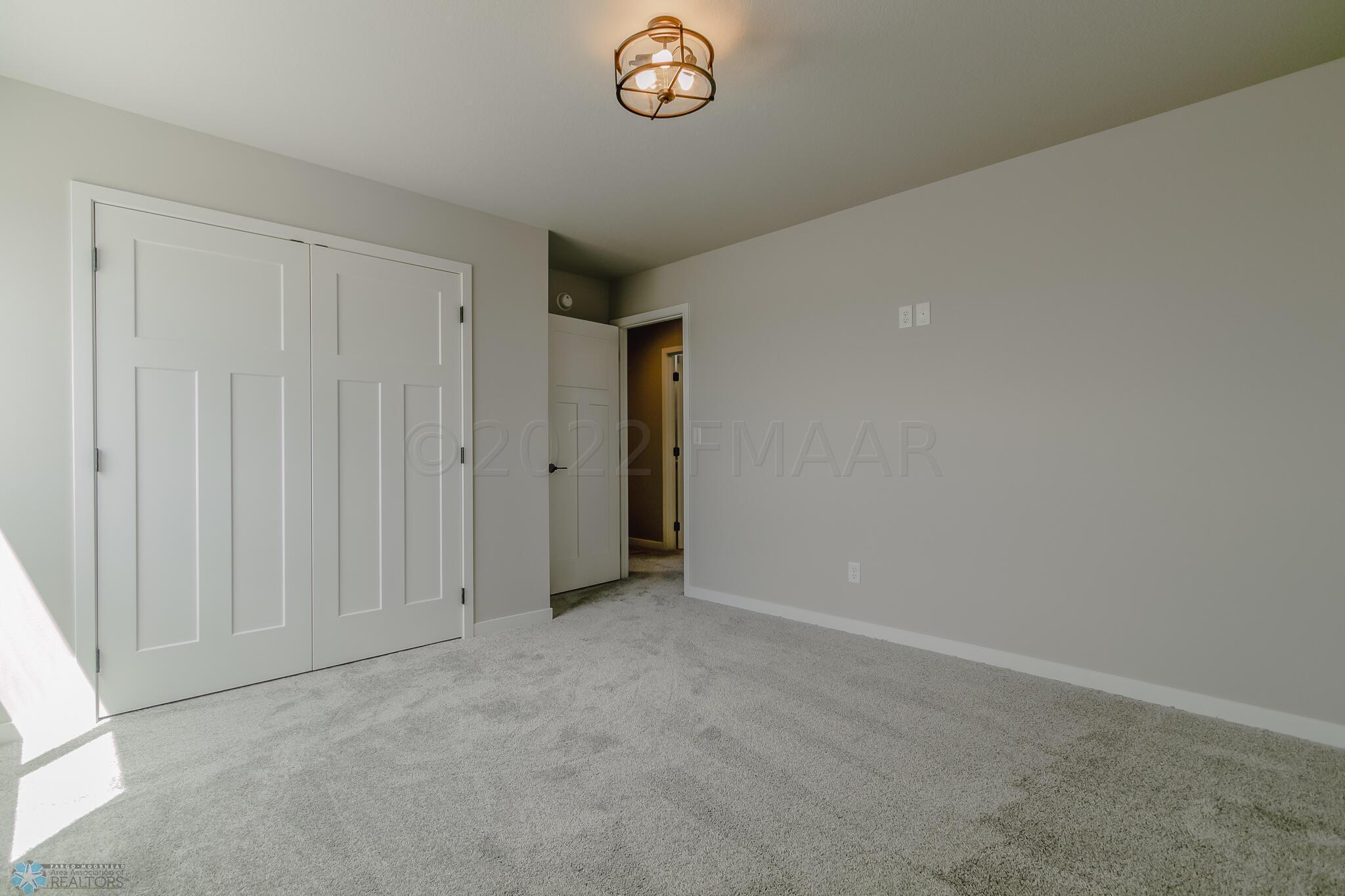 7344 27th St S, Fargo, ND 58104-72