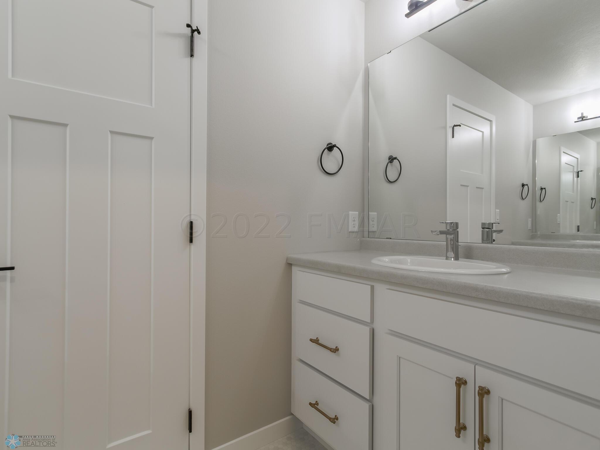 7344 27th St S, Fargo, ND 58104-83
