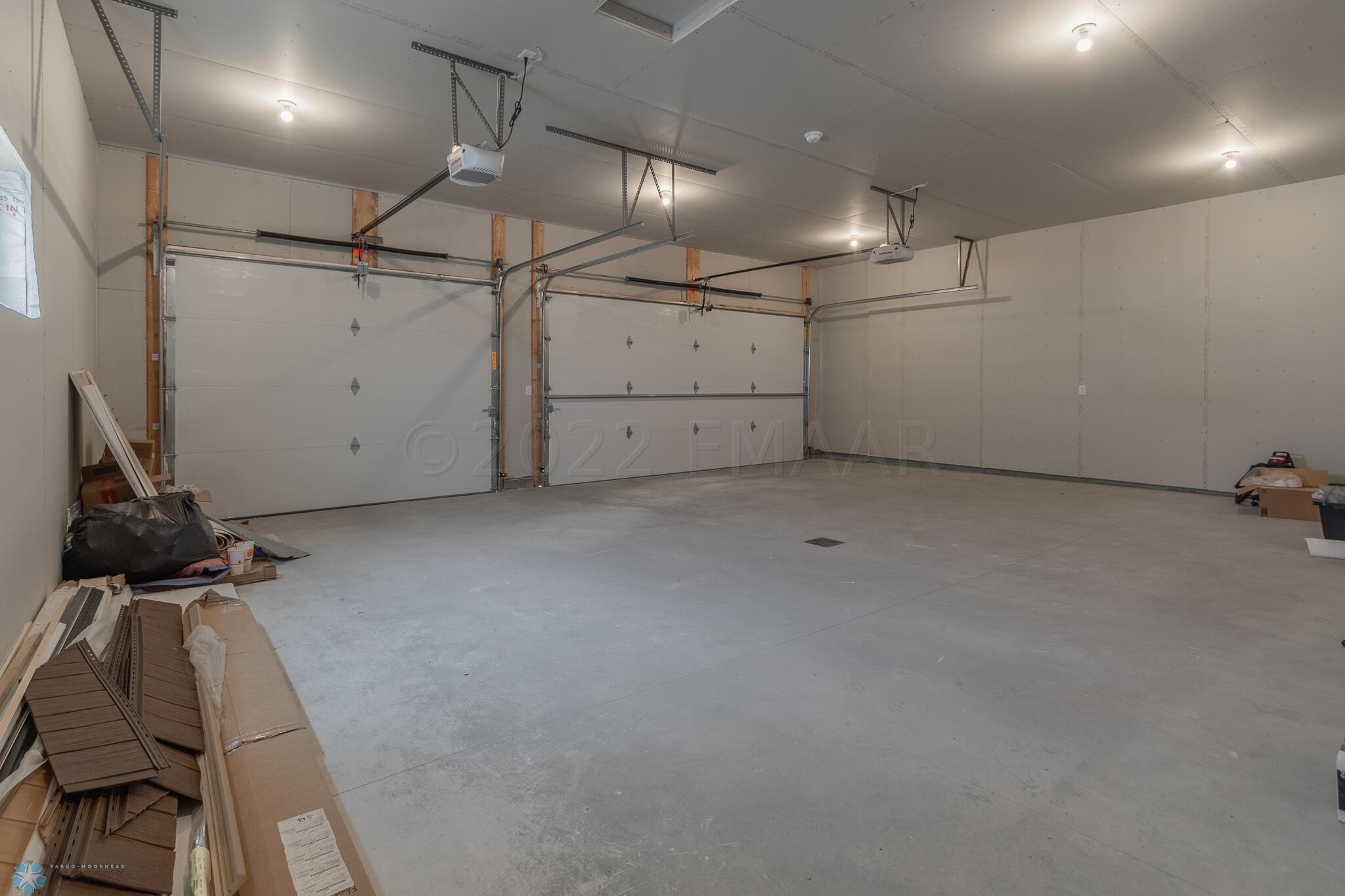 7344 27th St S, Fargo, ND 58104-49