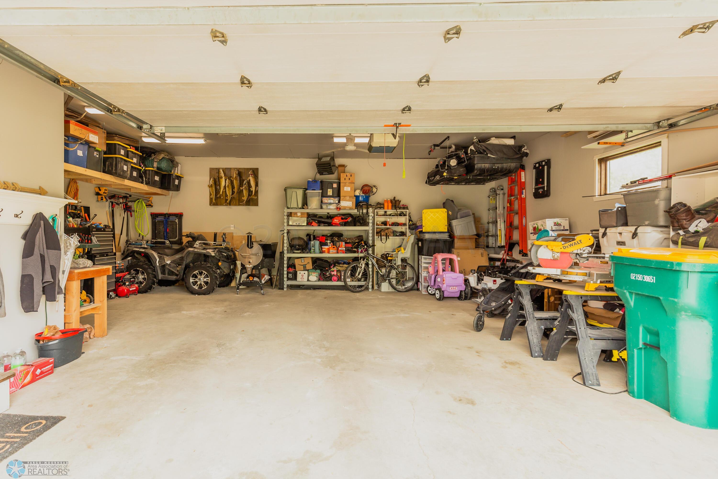 7118