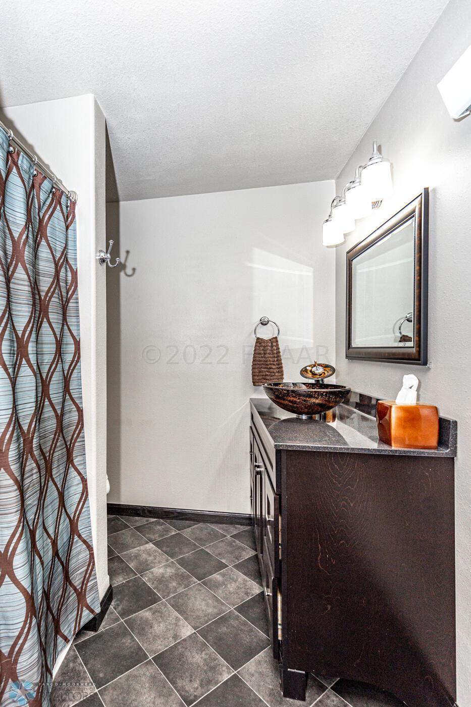 Bathroom1