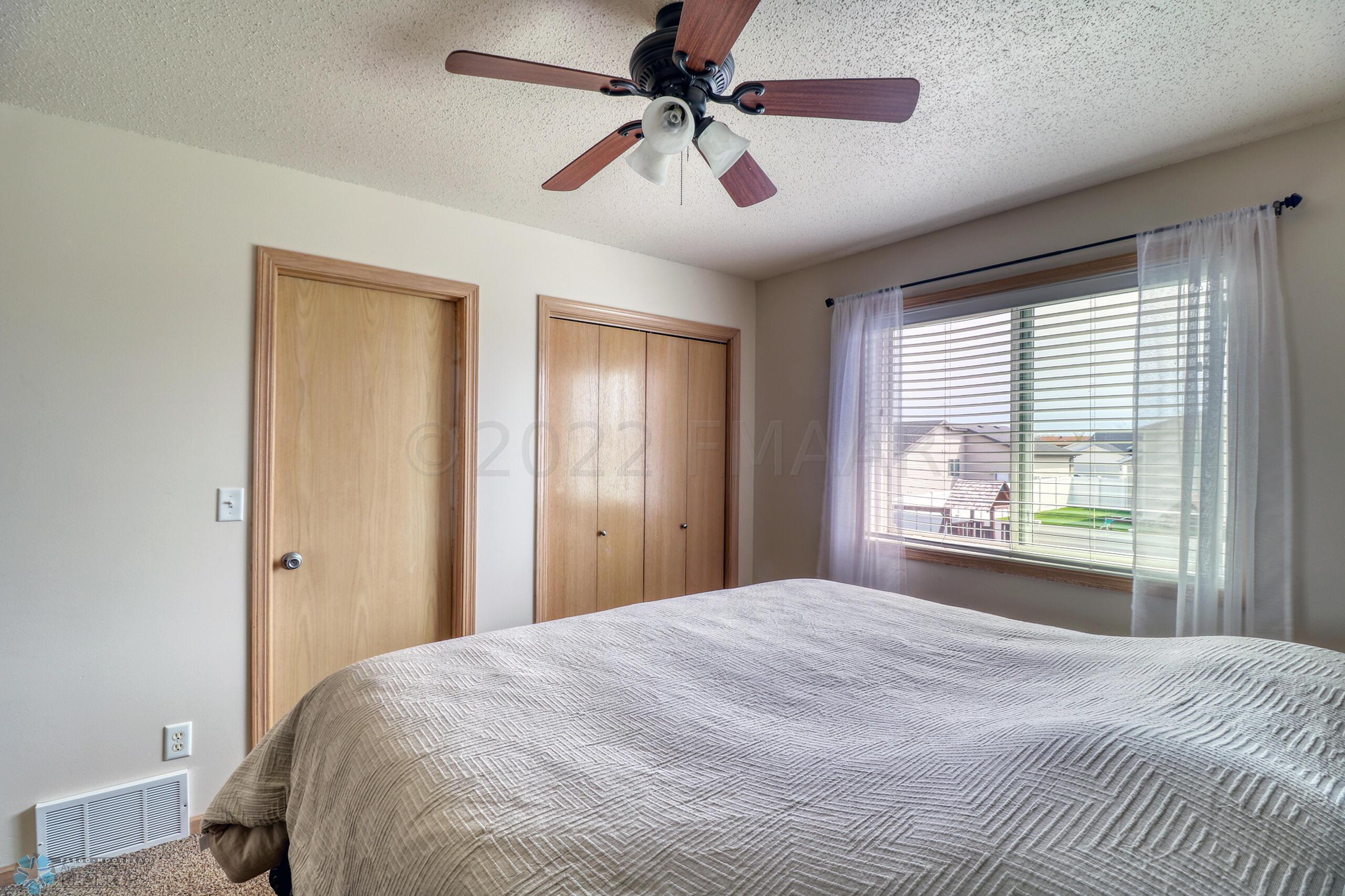 Master Bedroom1_2