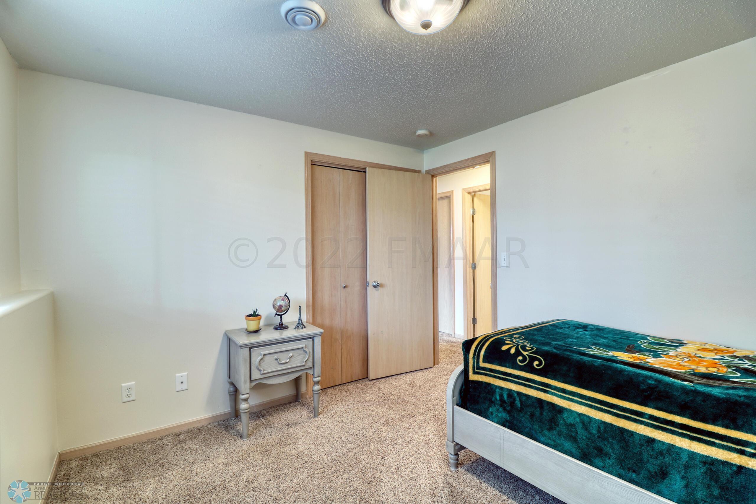 Basement Bedroom1_2