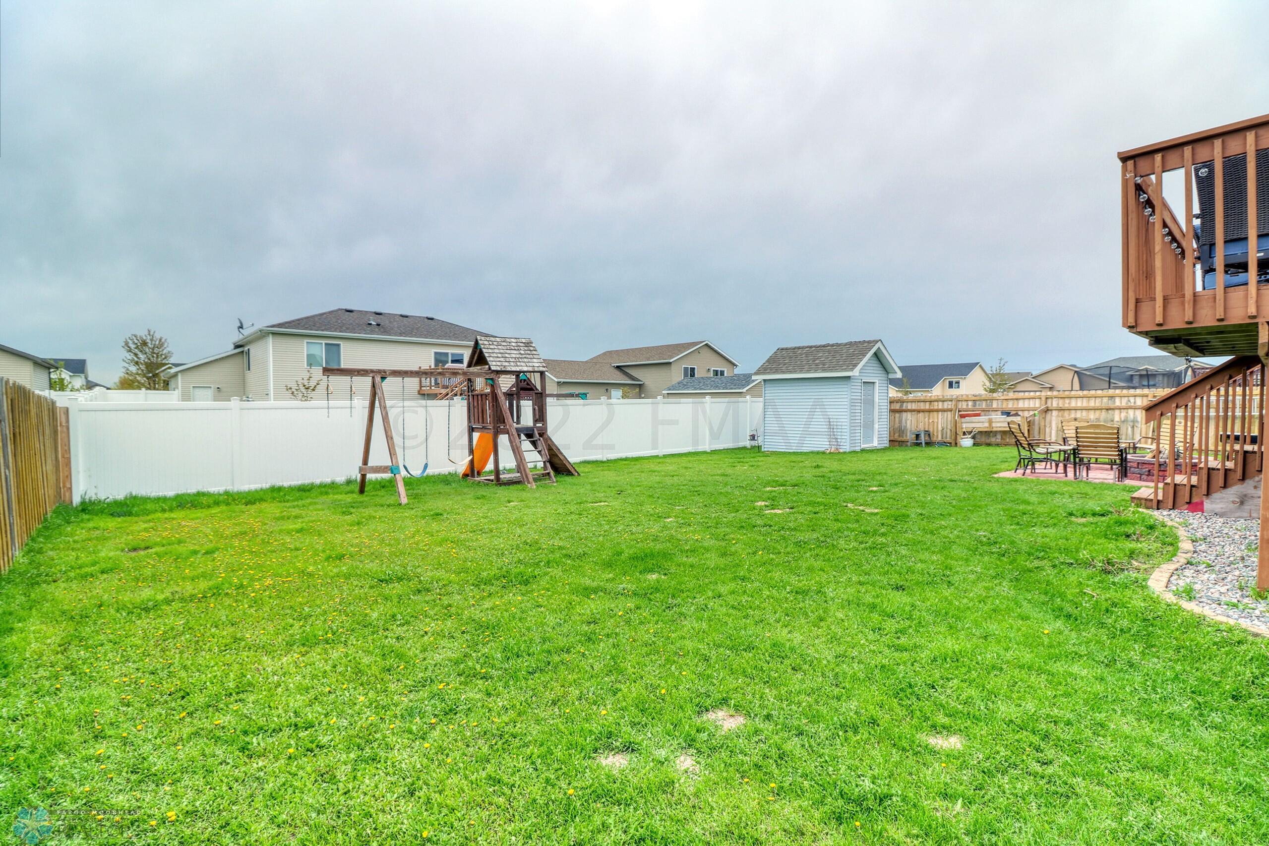 Backyard1_2