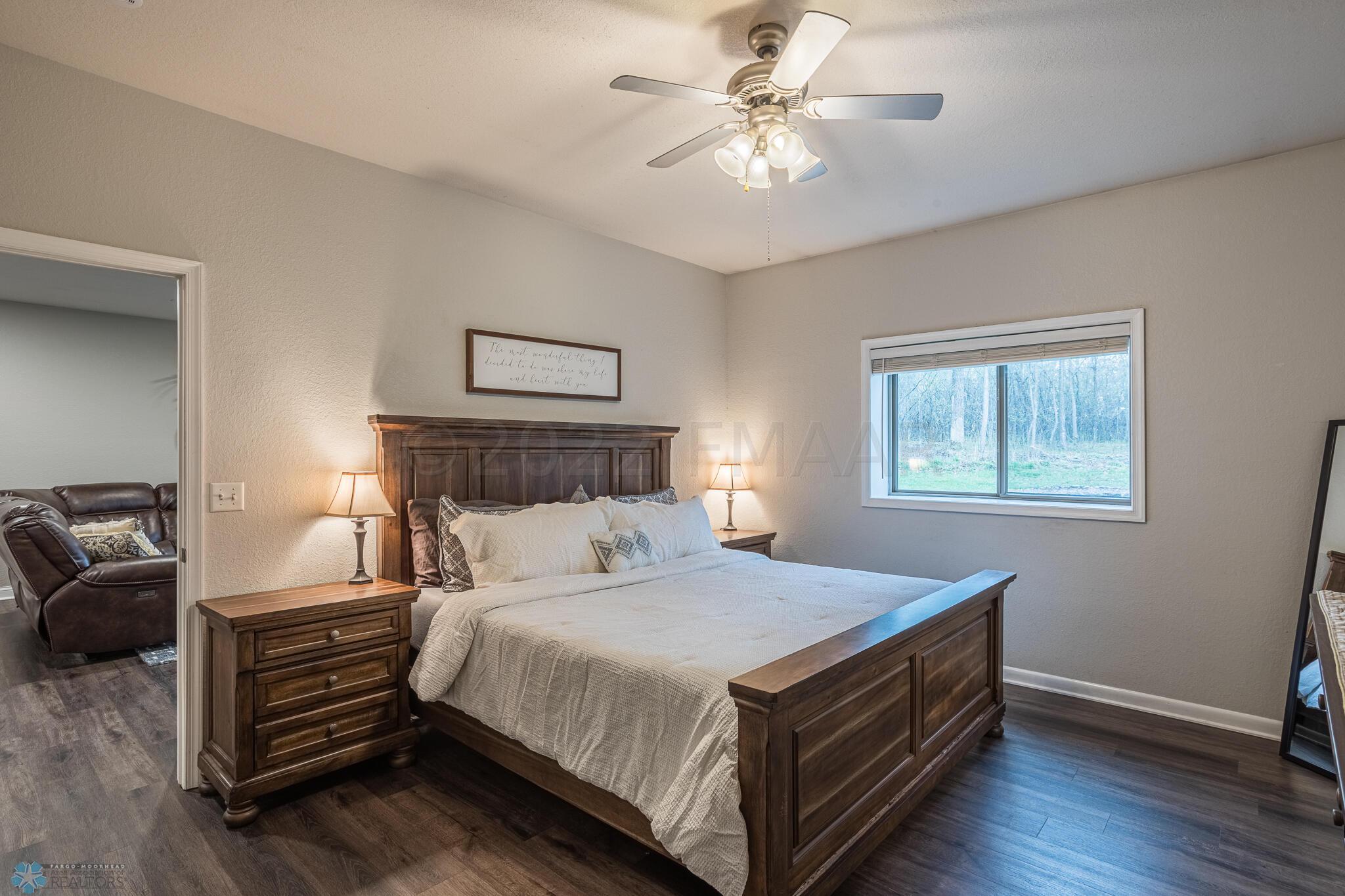 21091_460th_St-12