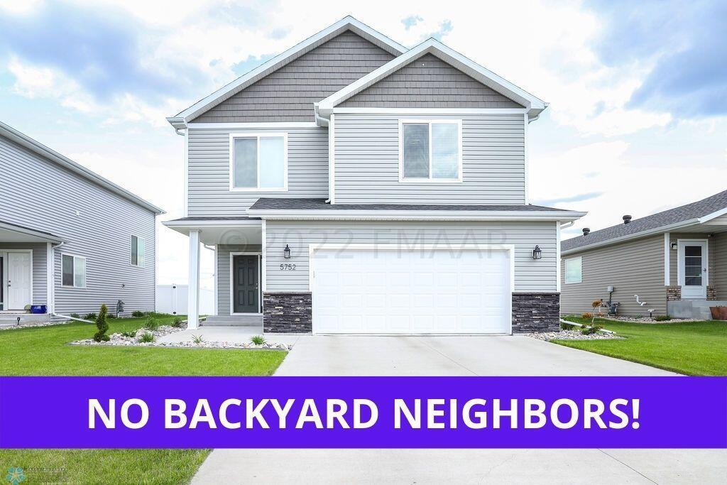 NO BACKYARD NEIGHBORS!