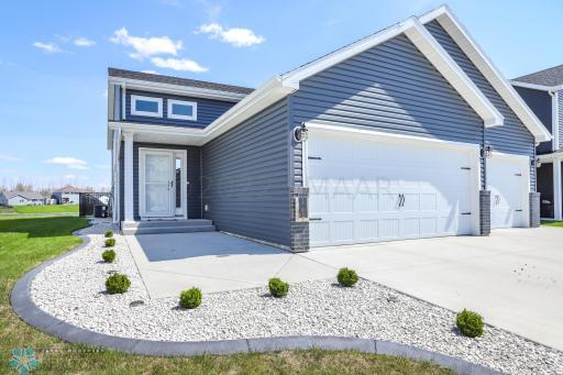 5765 DEB Drive W, West Fargo, ND 58078