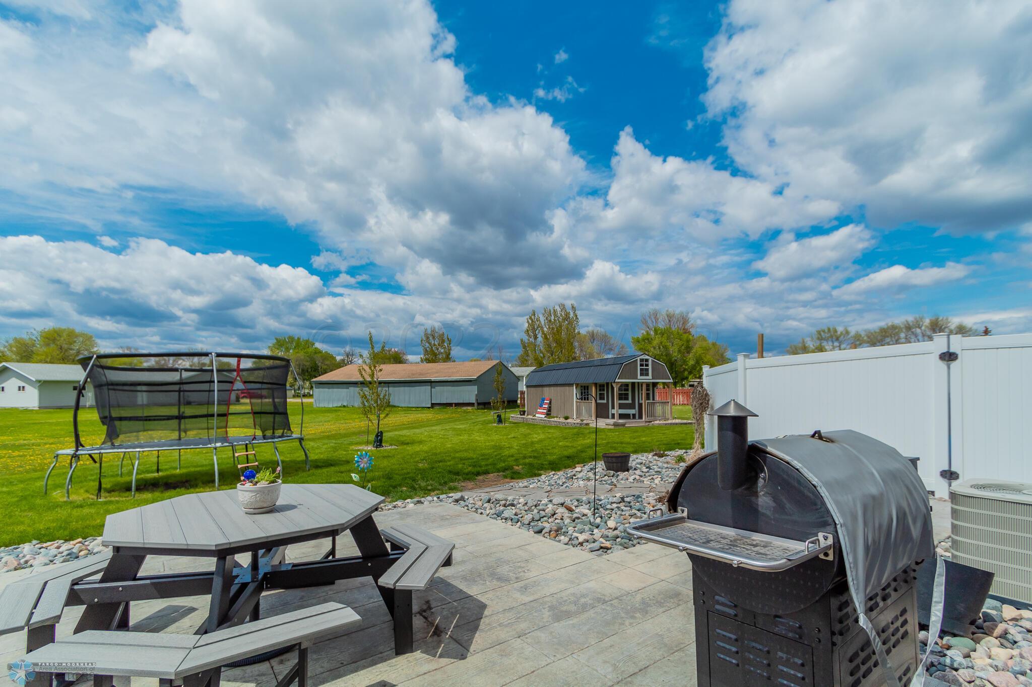 410 Sequoia Drive, Mapleton, ND 58059-03
