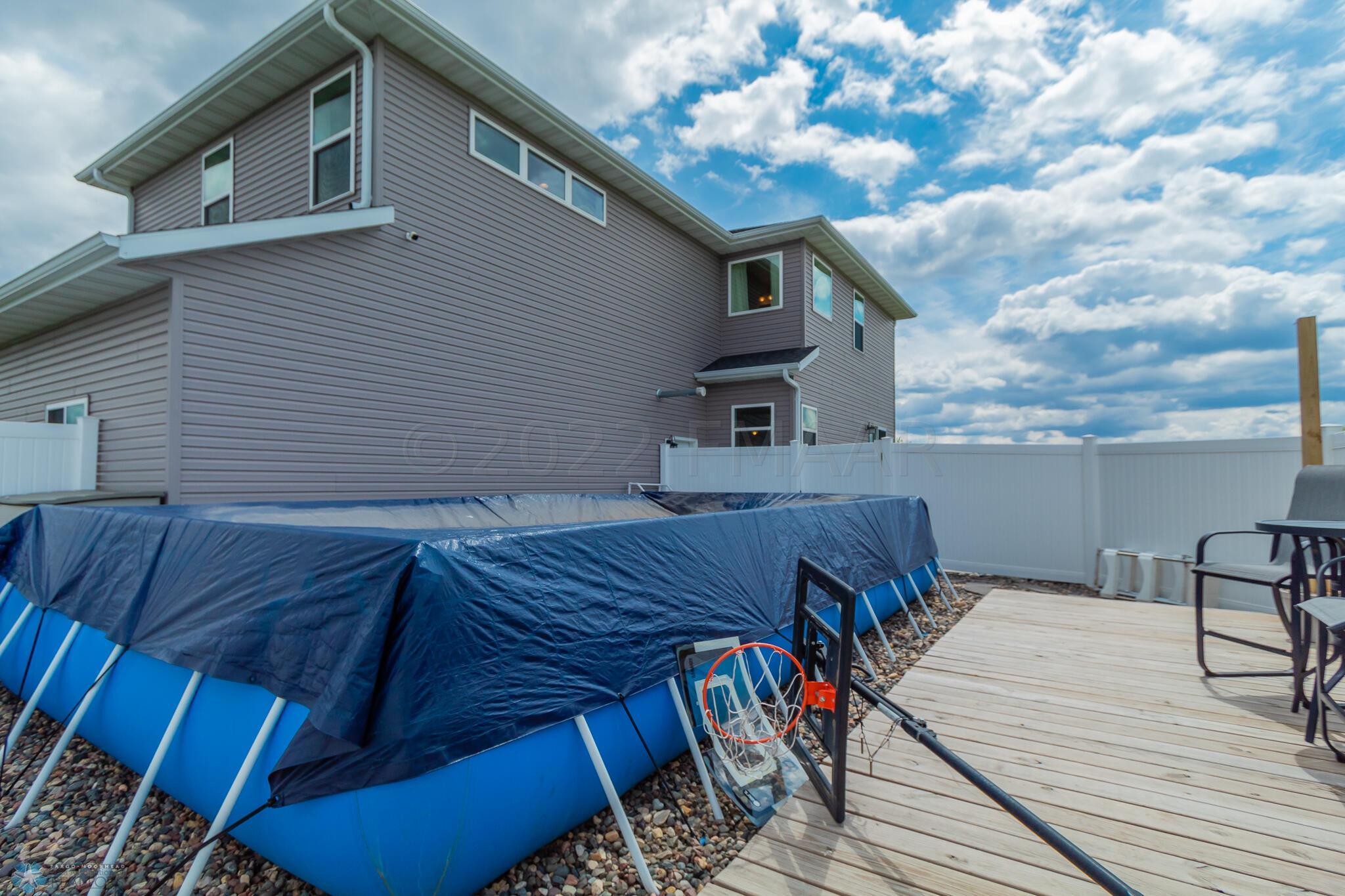 410 Sequoia Drive, Mapleton, ND 58059-52