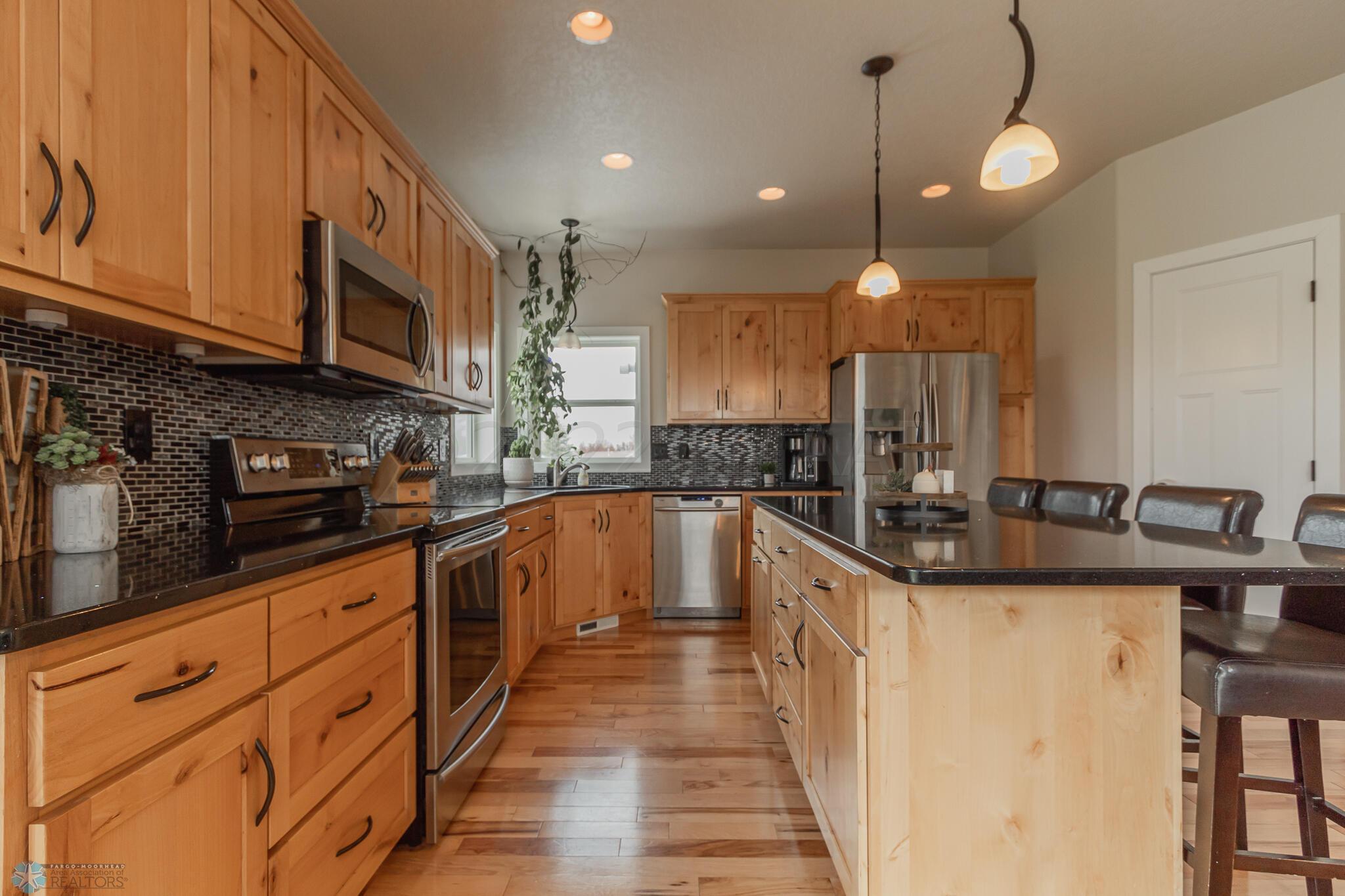 410 Sequoia Drive, Mapleton, ND 58059-27